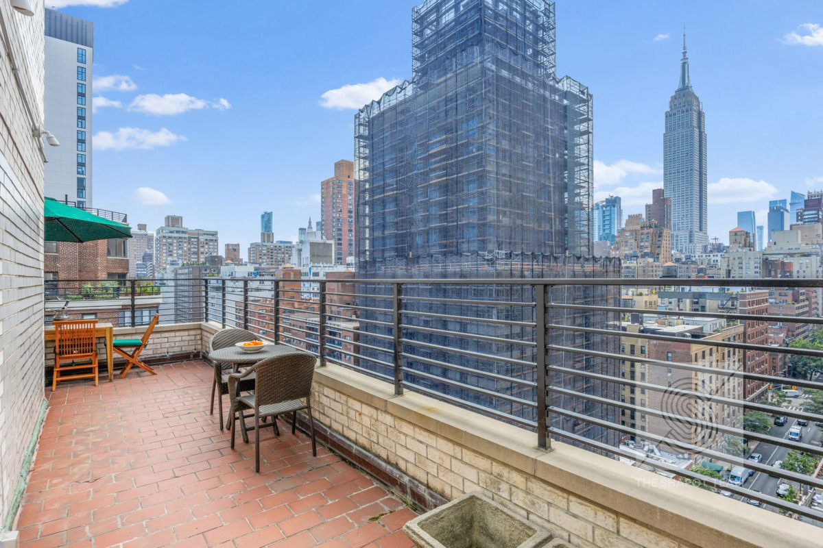 201 E 36th Street 19B