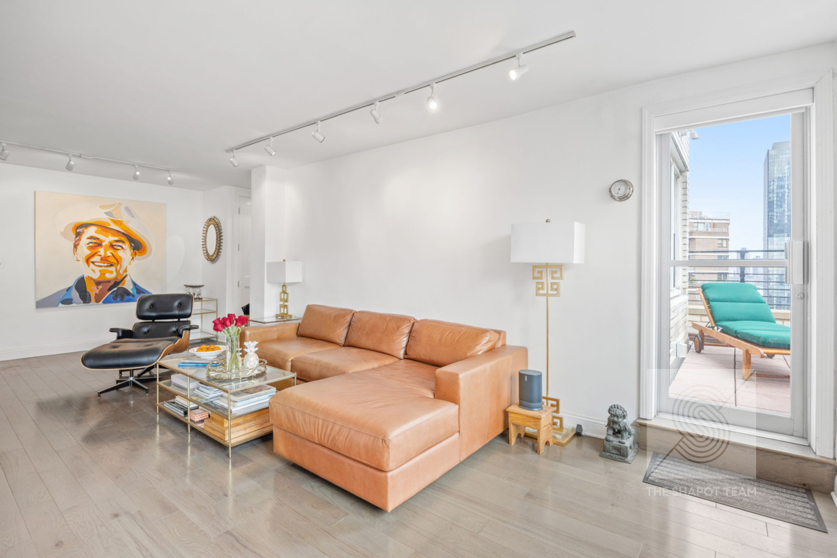 201 E 36th Street 19B