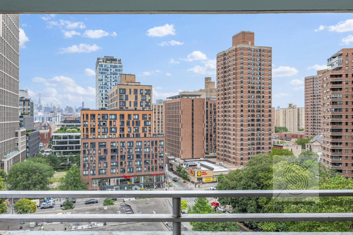 210 E Broadway G-1203