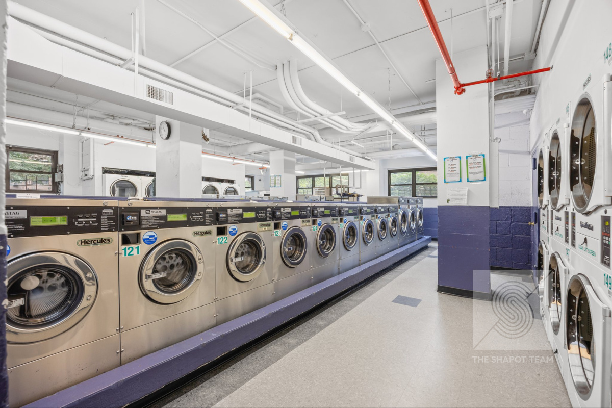 210 E Broadway G-1203