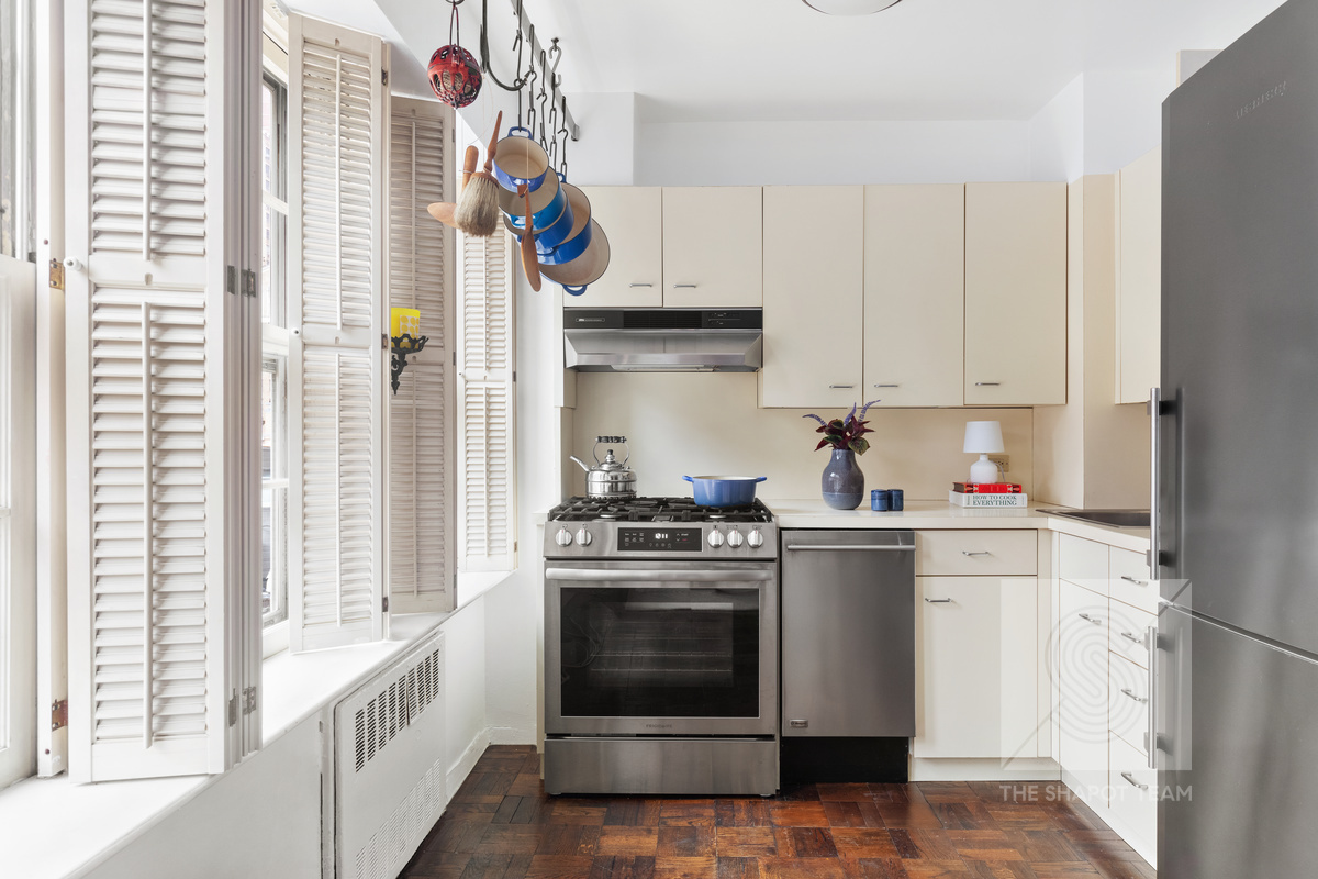 120 E 36th Street 9A