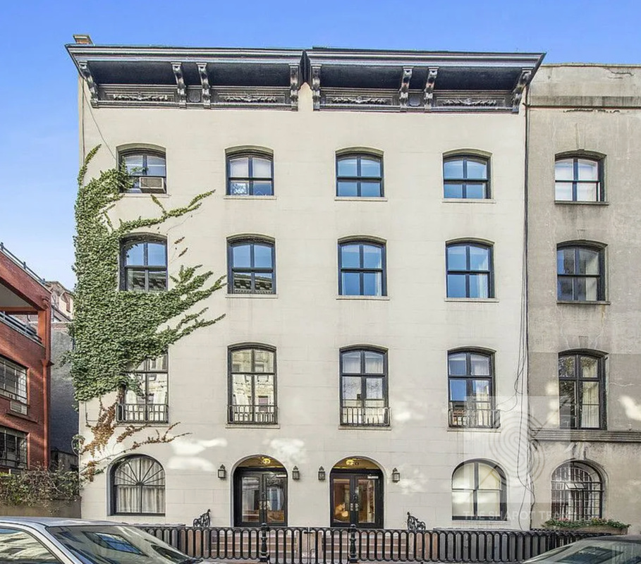 222 E 17th Street 3