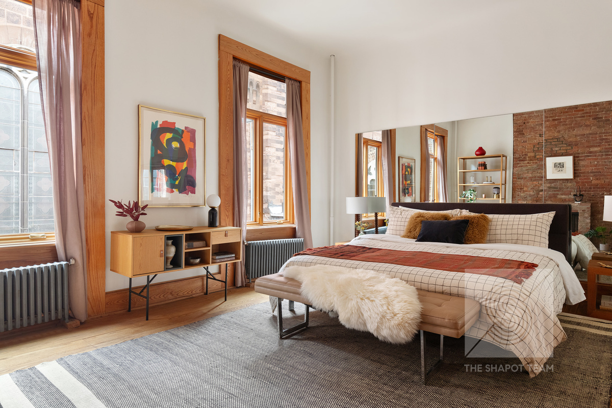 222 E 17th Street 3