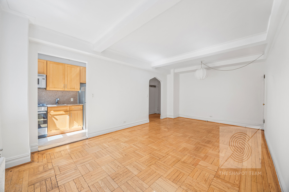 230 Riverside Drive 2E