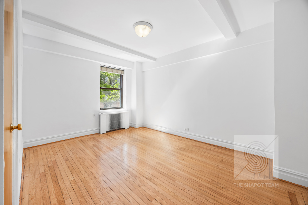 230 Riverside Drive 2E