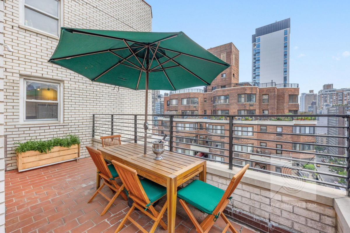 201 E 36th Street 19B