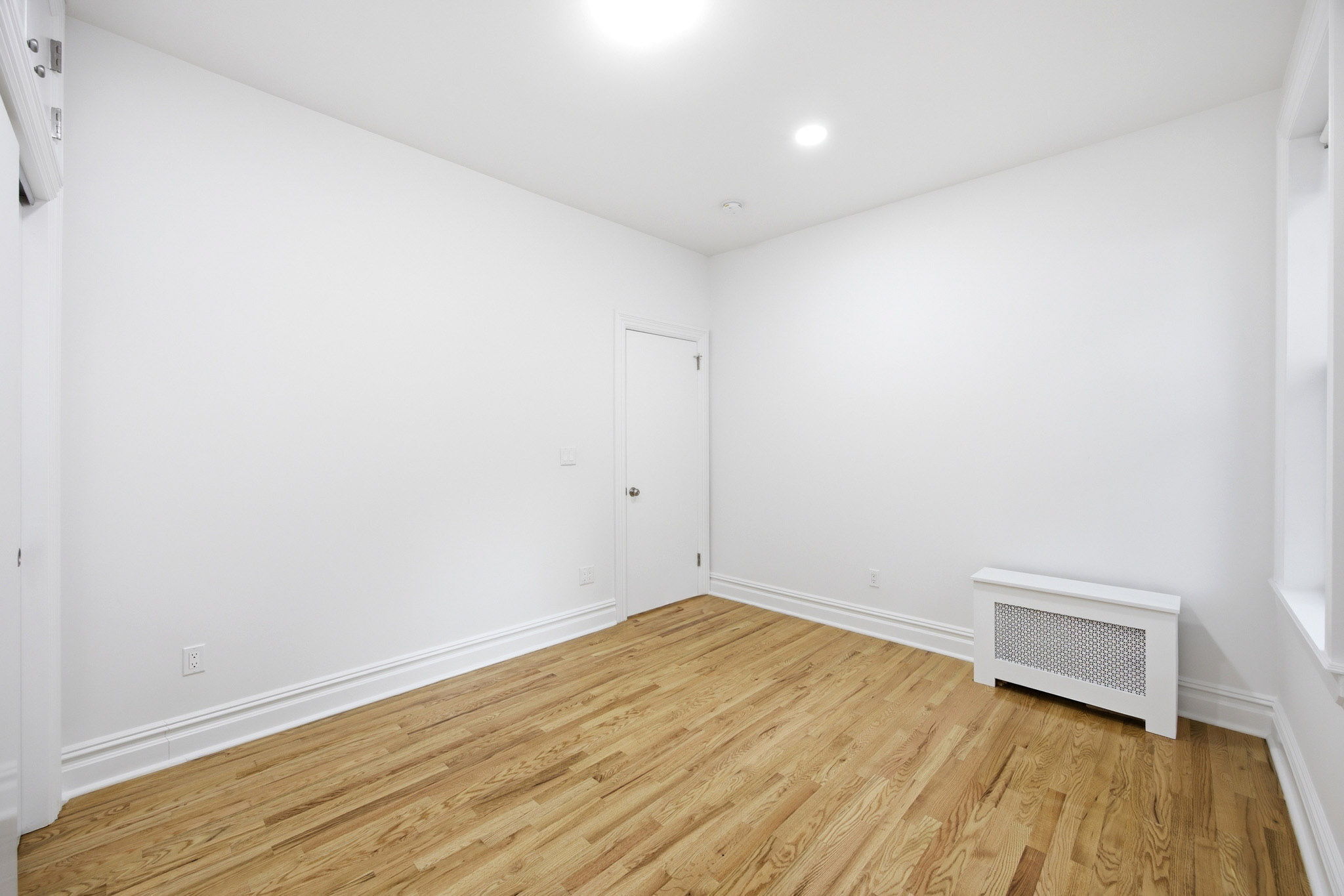 4260 Broadway 104