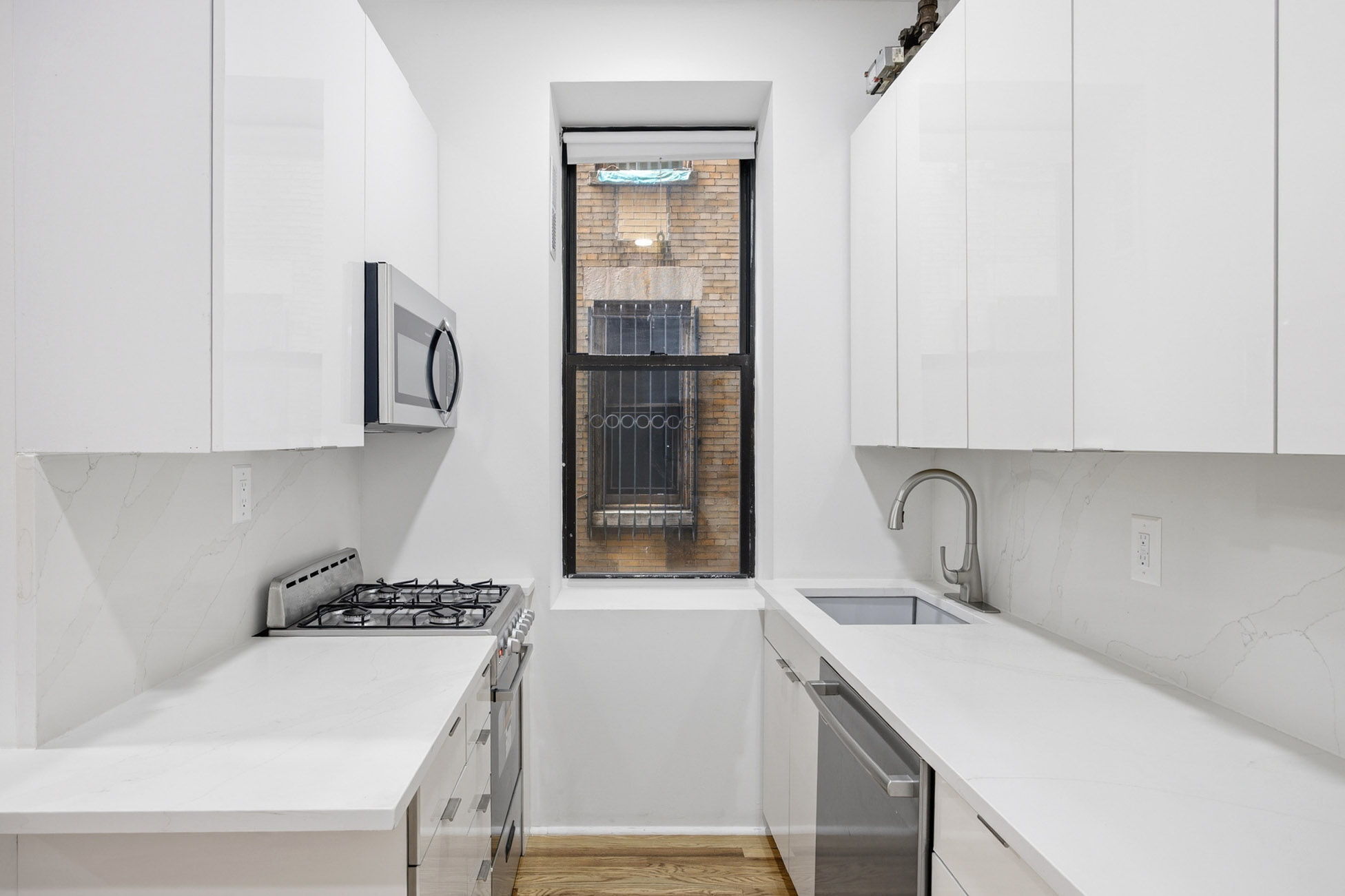 4260 Broadway 104