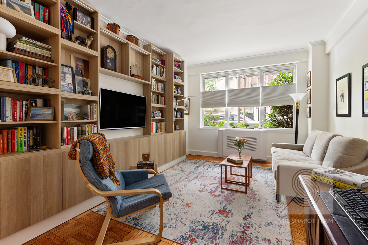 12 Beekman Place 1CD