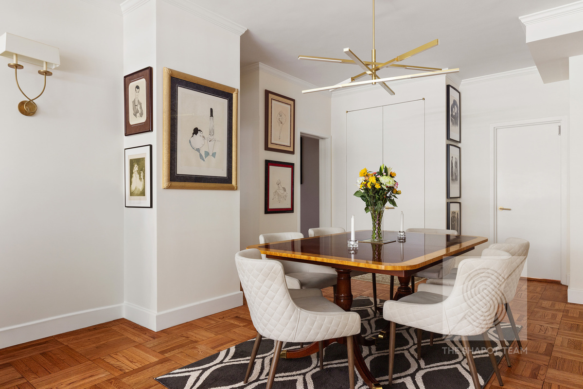 12 Beekman Place 1CD