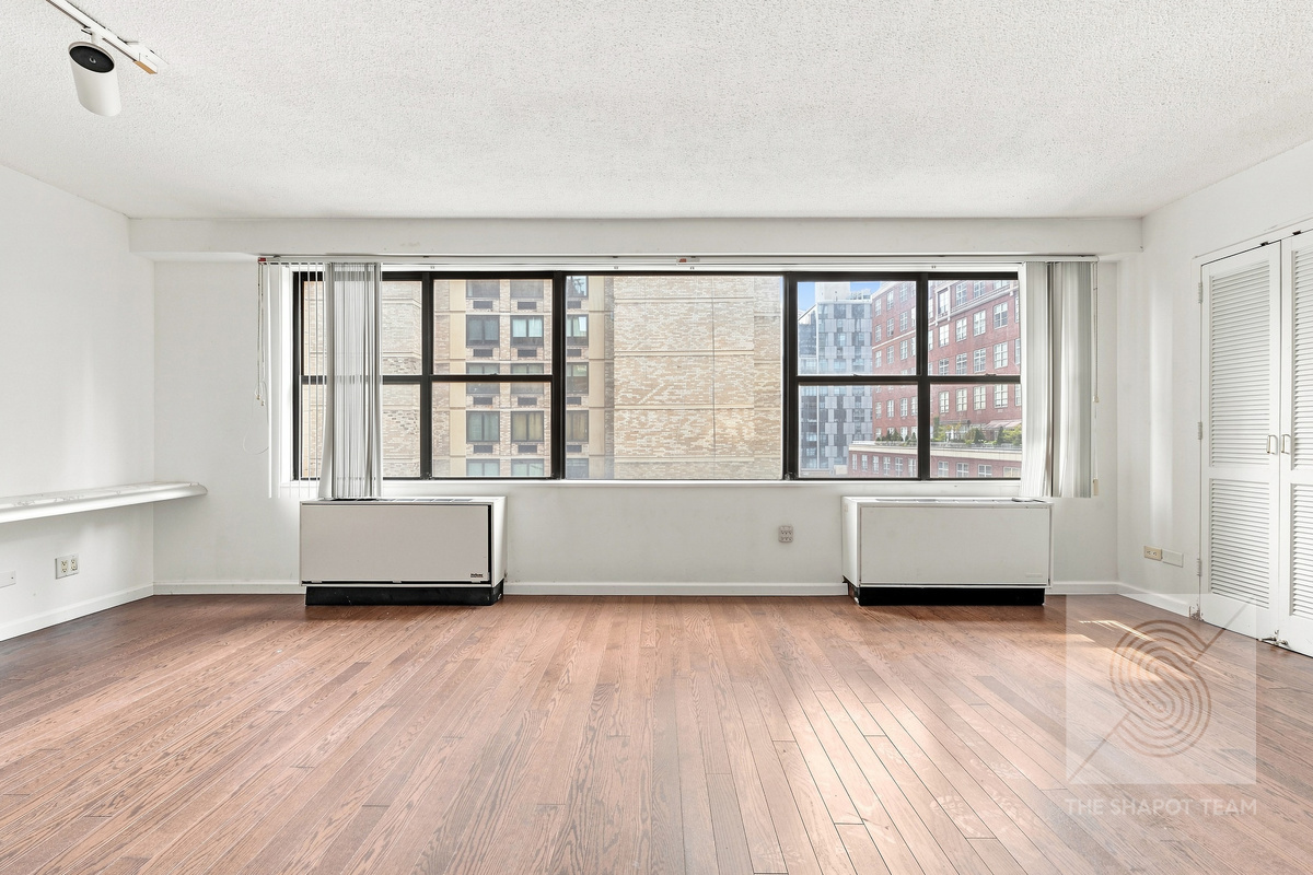 1065 Park Avenue 9D