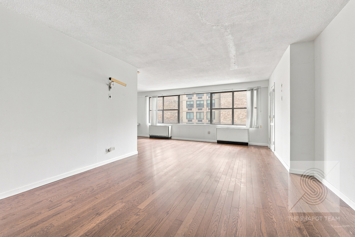 1065 Park Avenue 9D