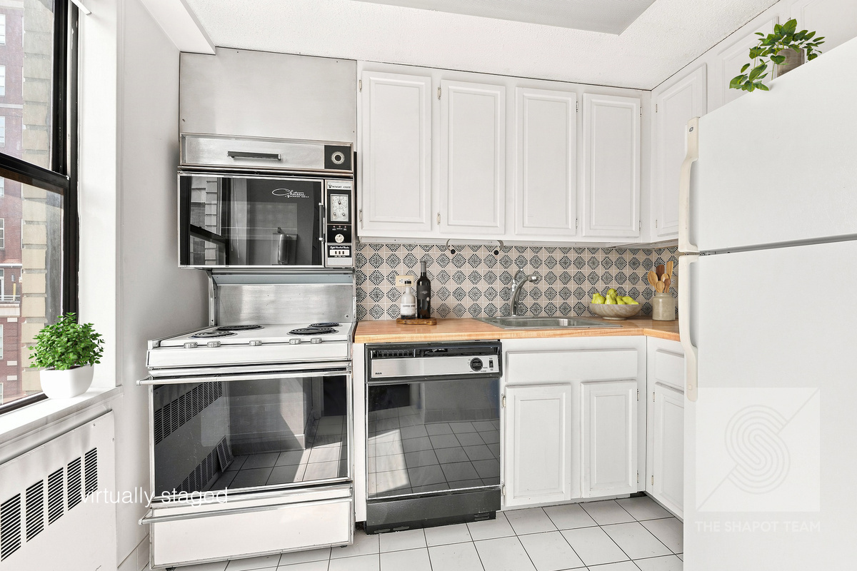 1065 Park Avenue 9D