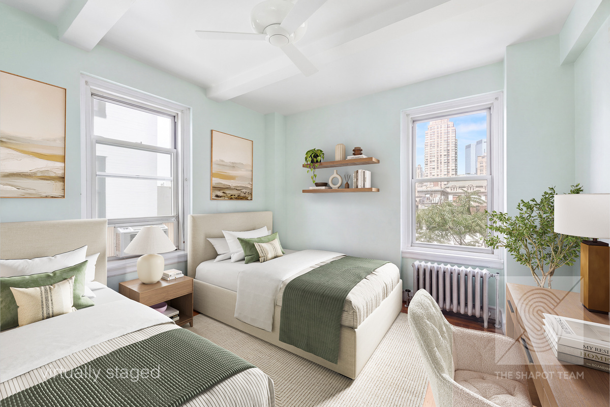 325 W 45th Street 816