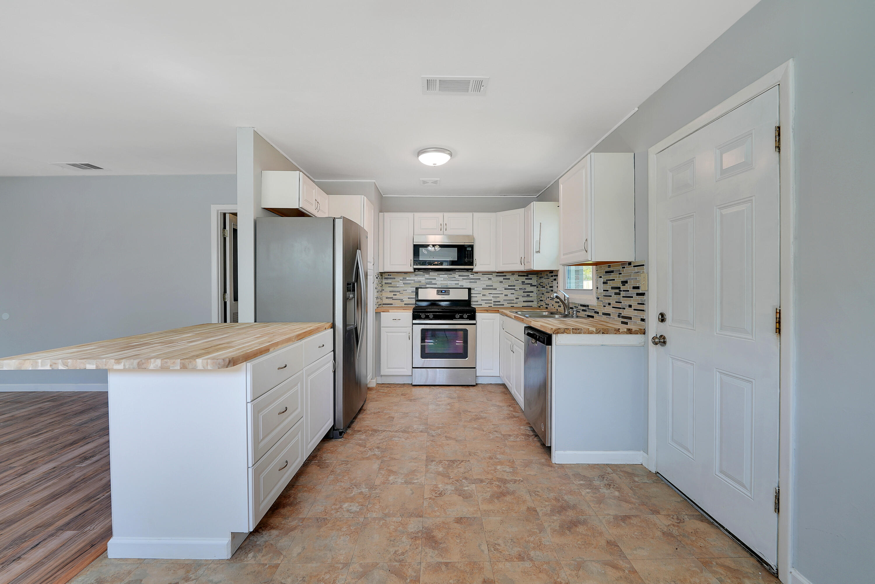 24 Plainfield Avenue