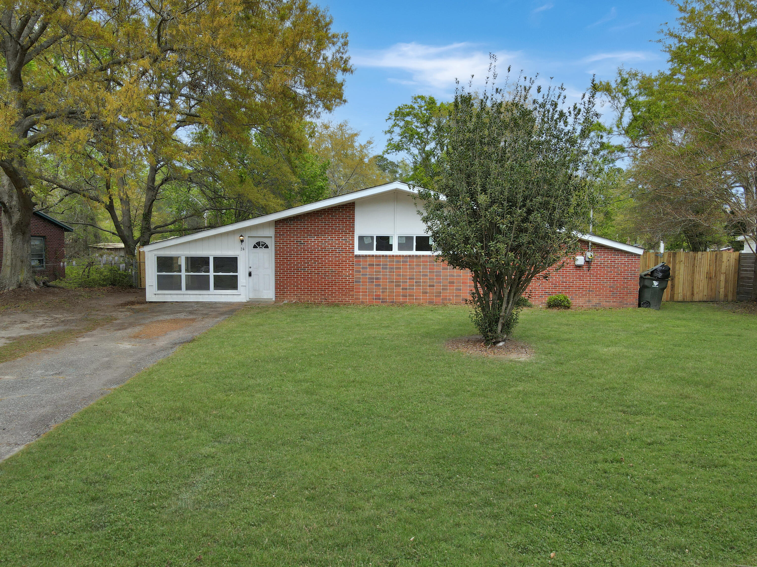 24 Plainfield Avenue