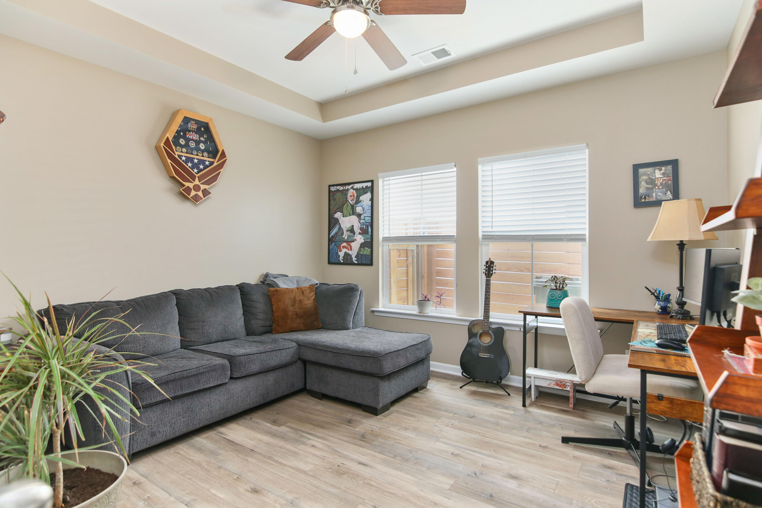 401 W Respite Lane