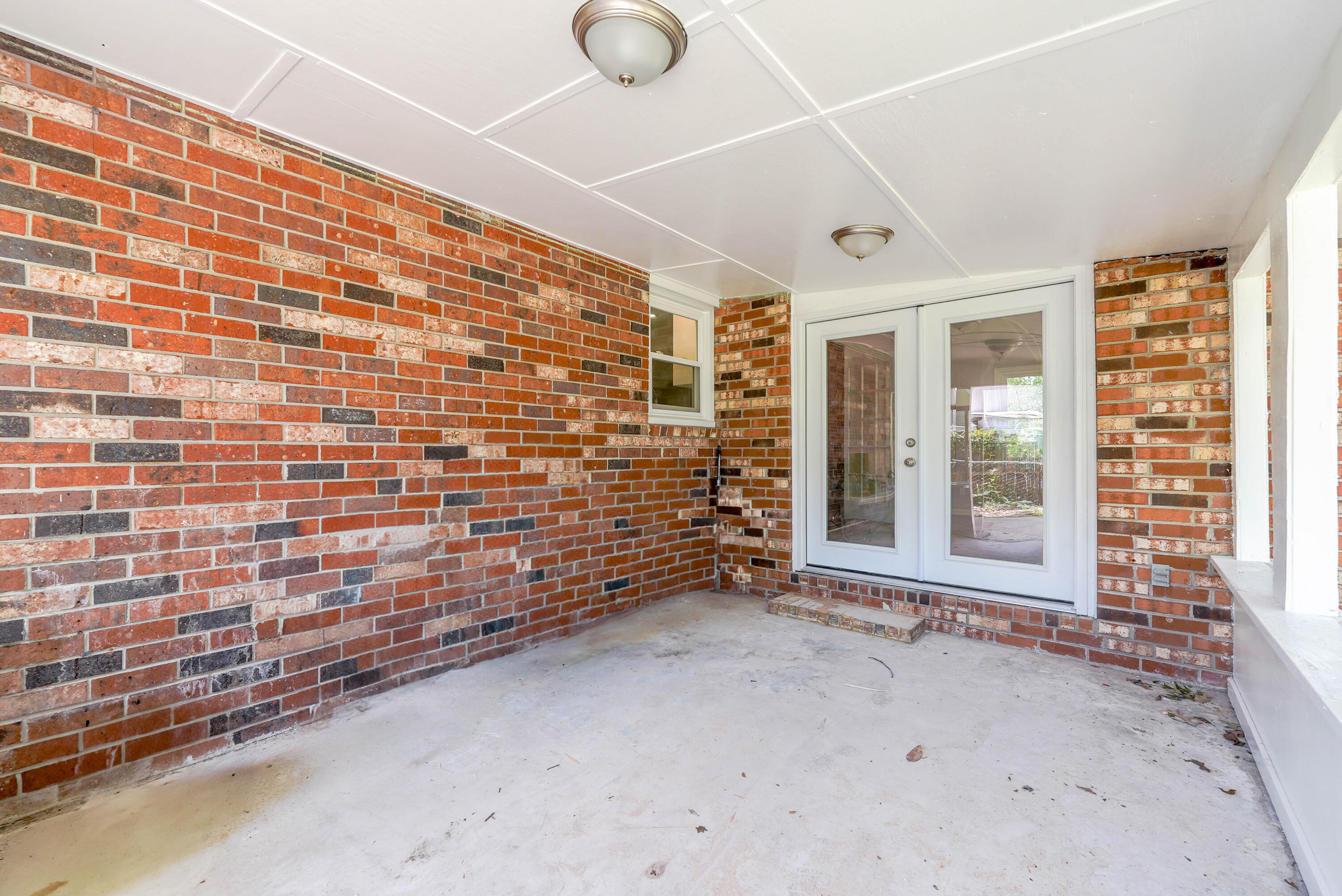 7644 Peggy Drive