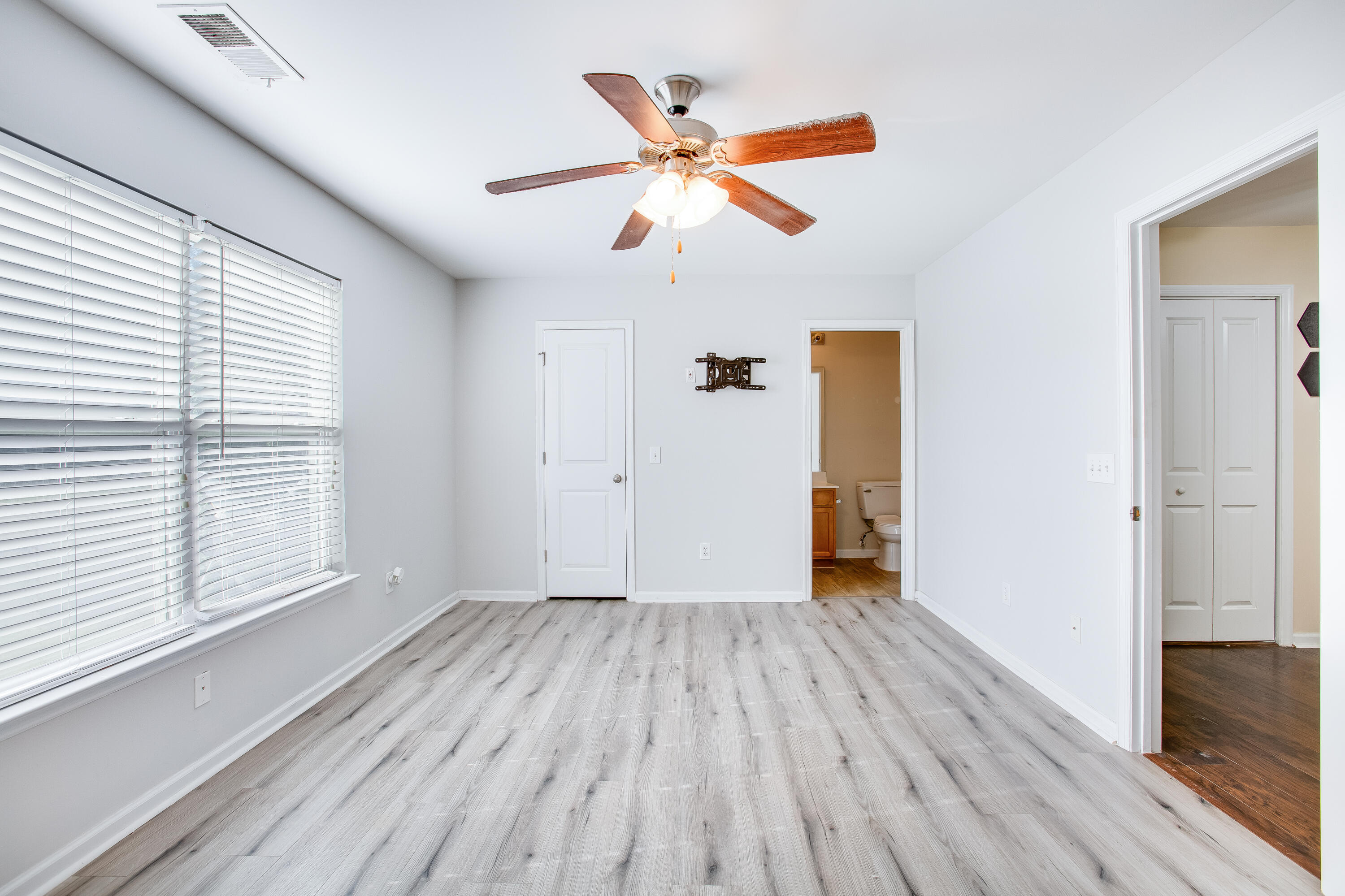 282 Swallowtail Lane