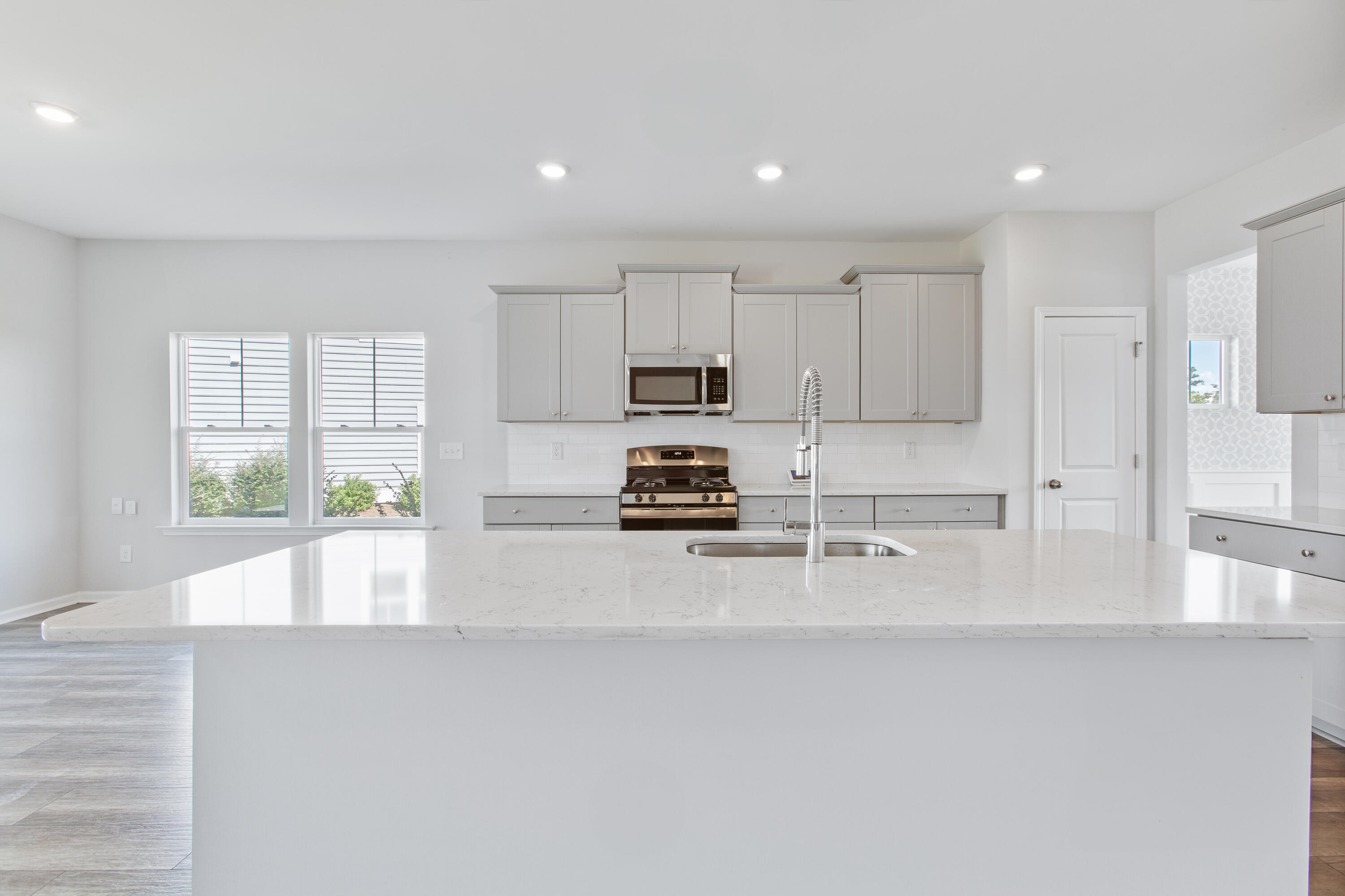 412 Richfield Way