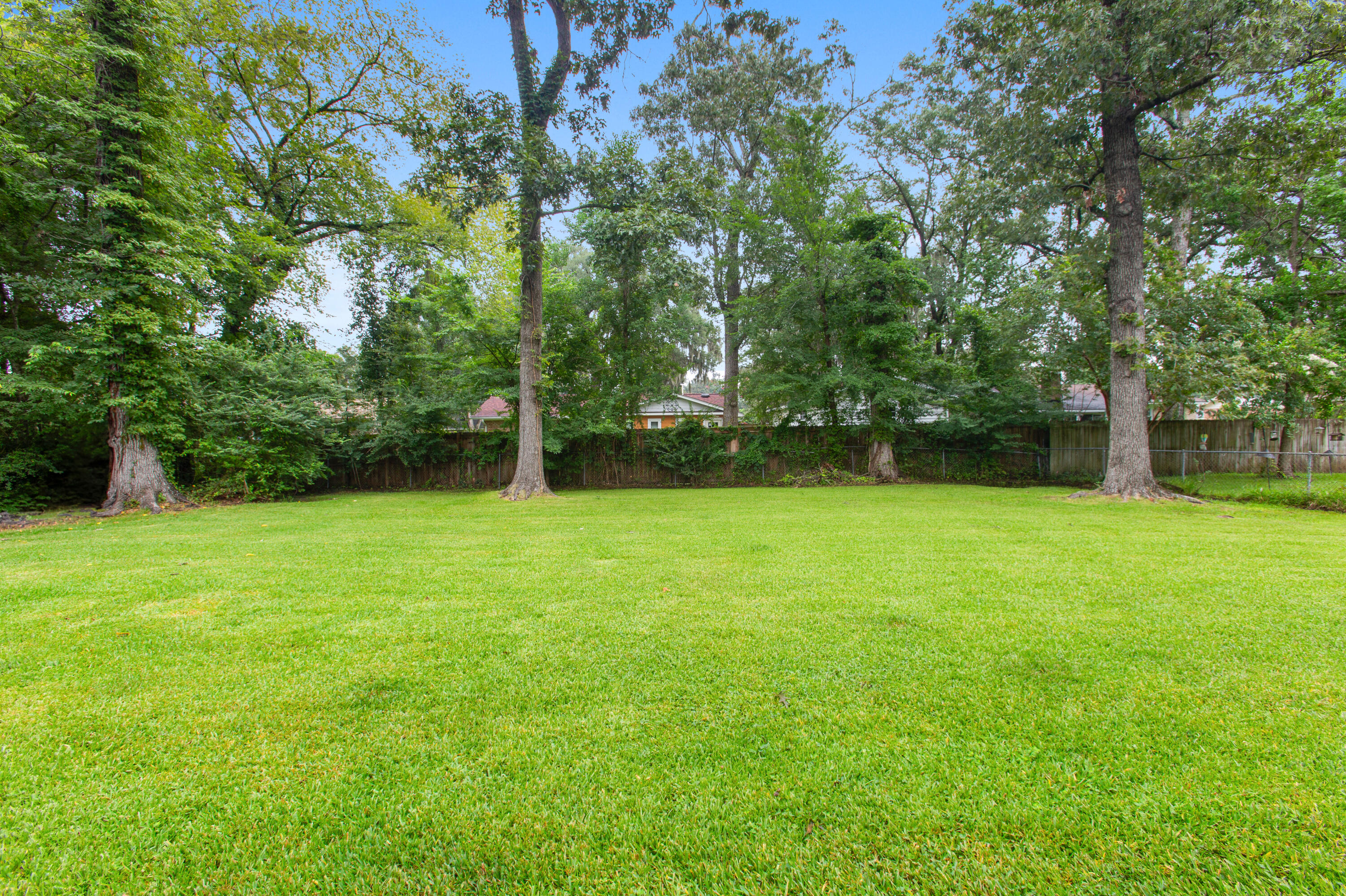 109 Monroe Road