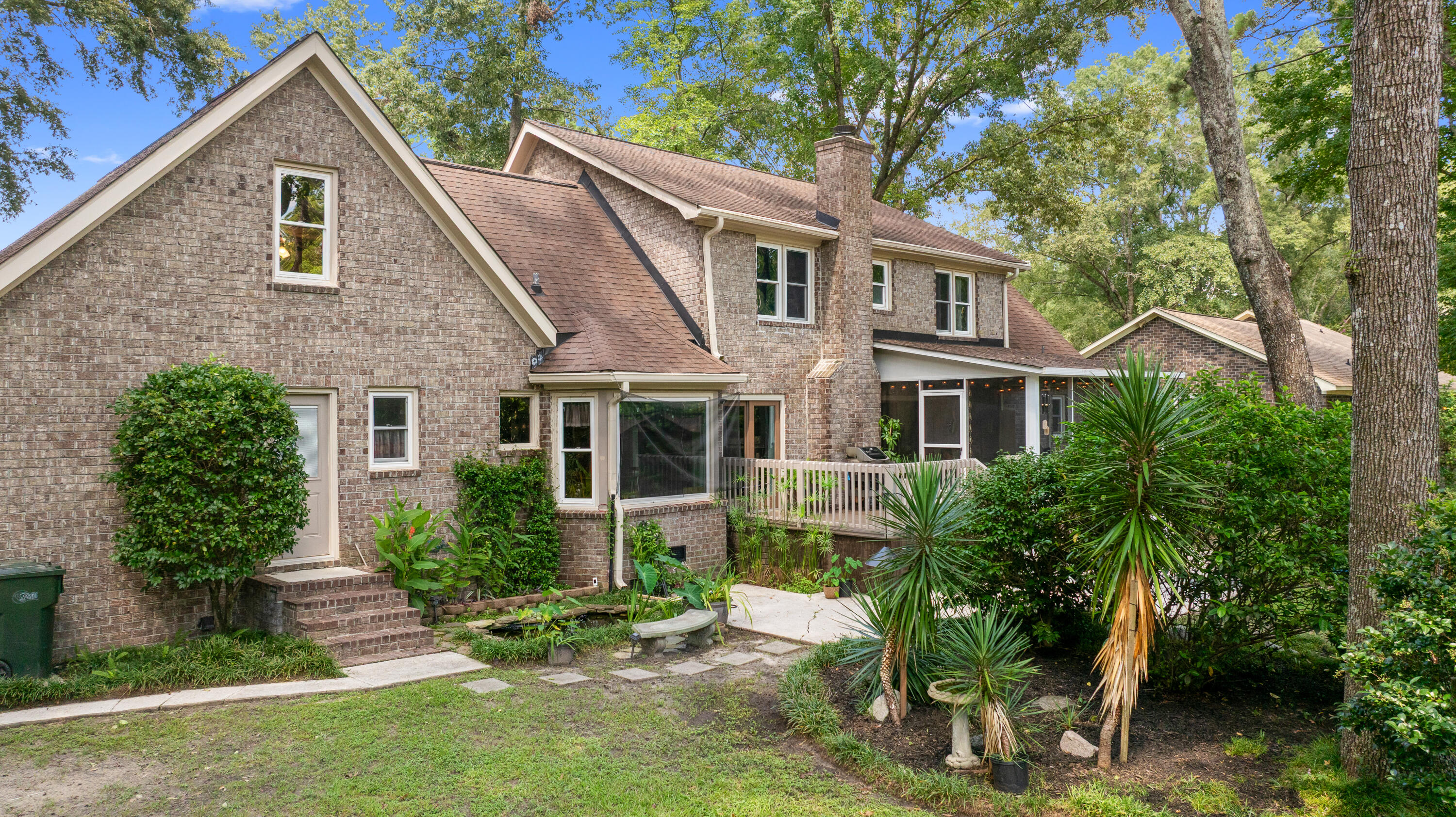 119 Stratford Drive