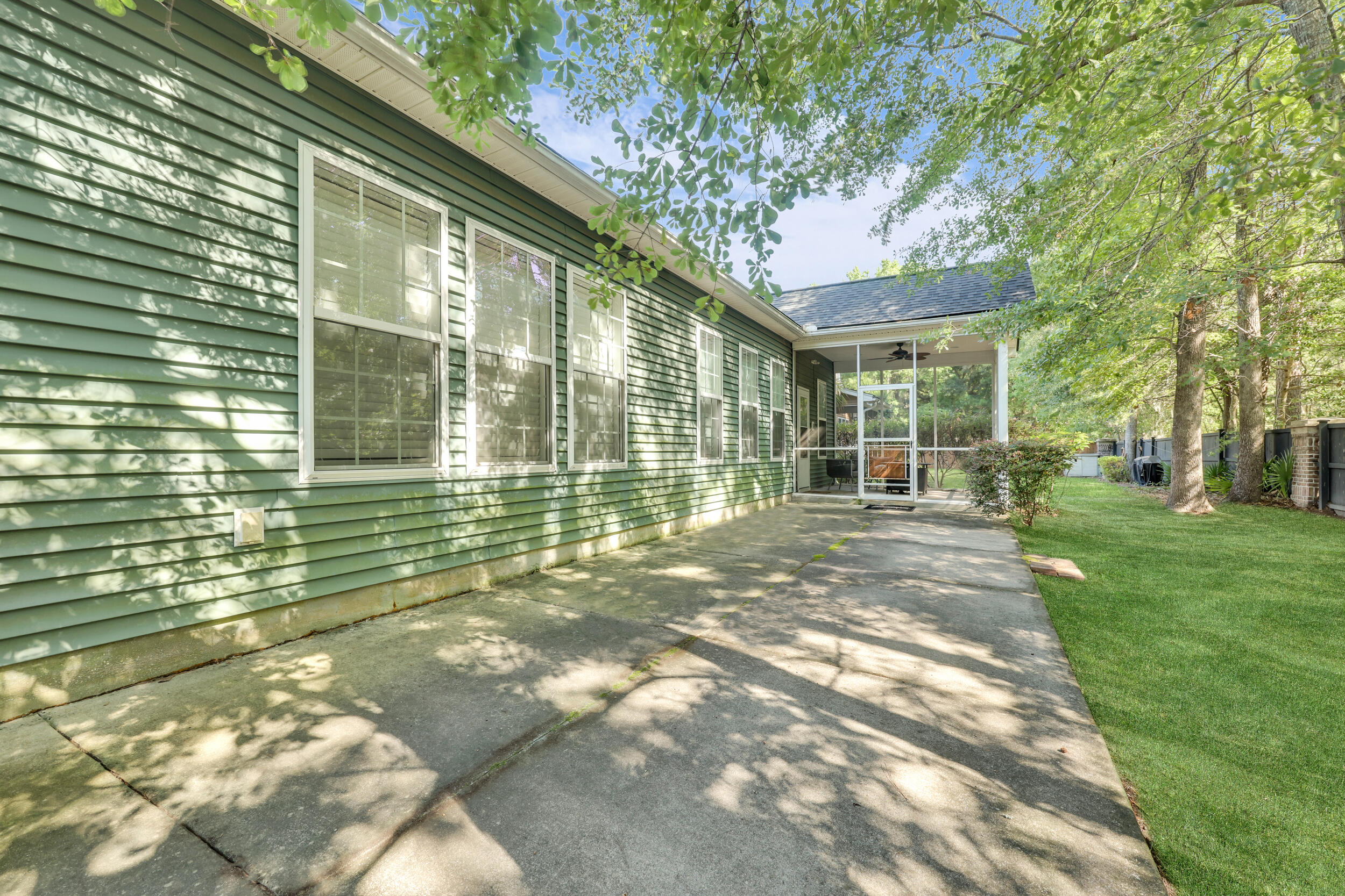 5437 River Island Court