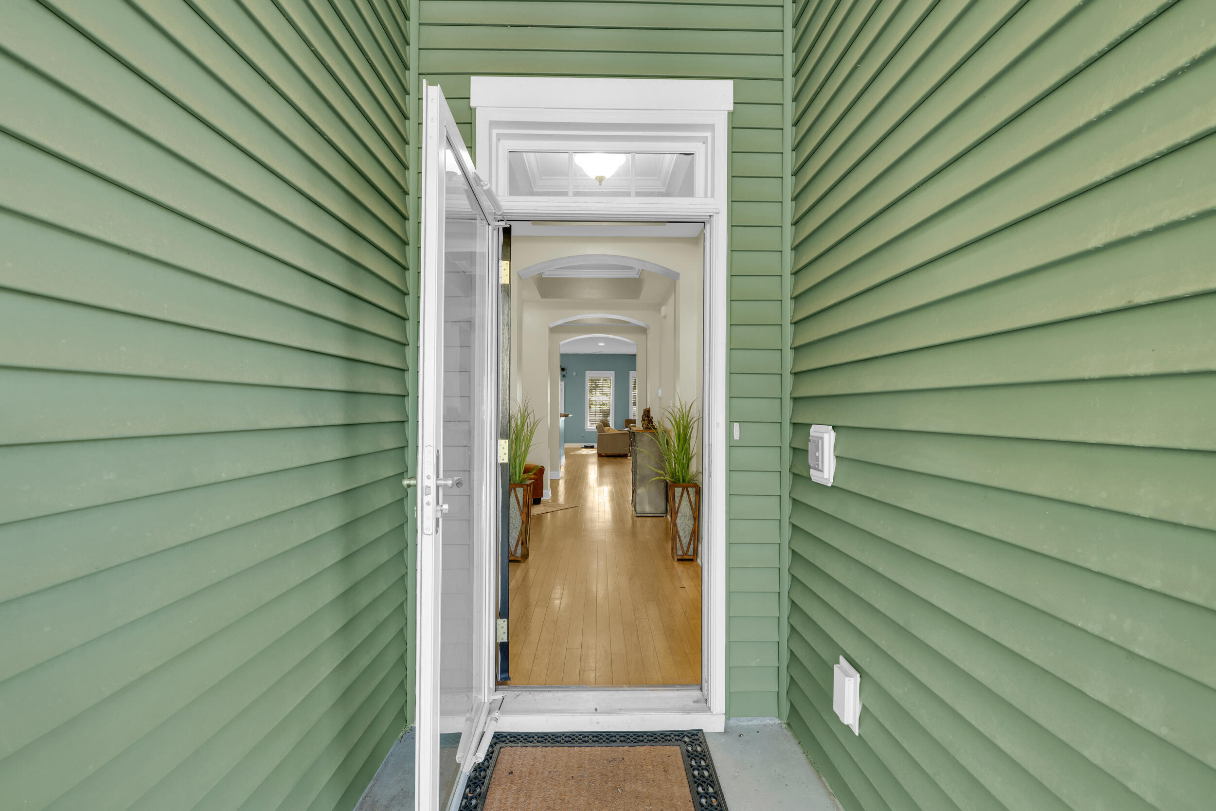 5437 River Island Court