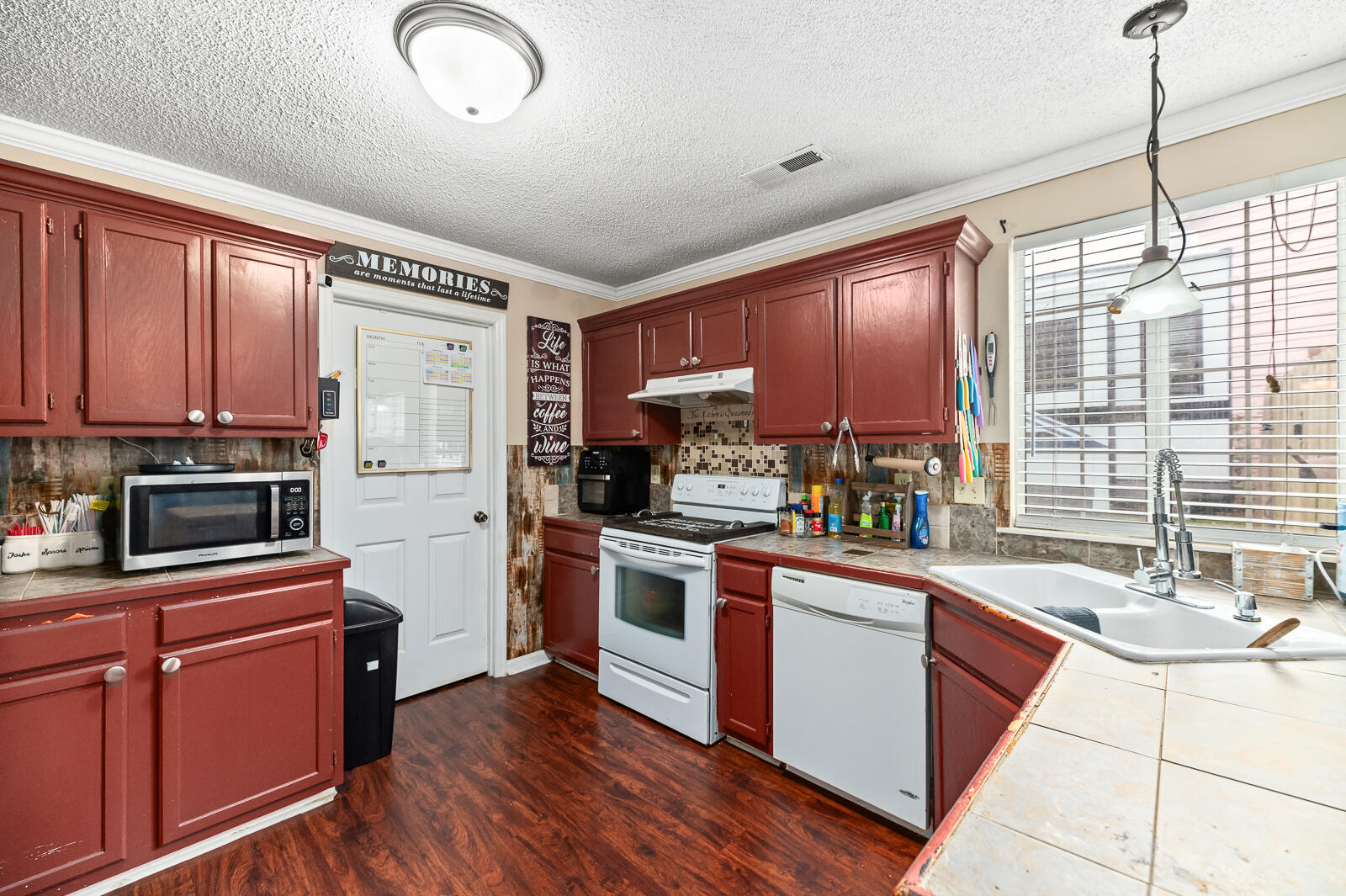 104 Nottingham Court, Summerville
