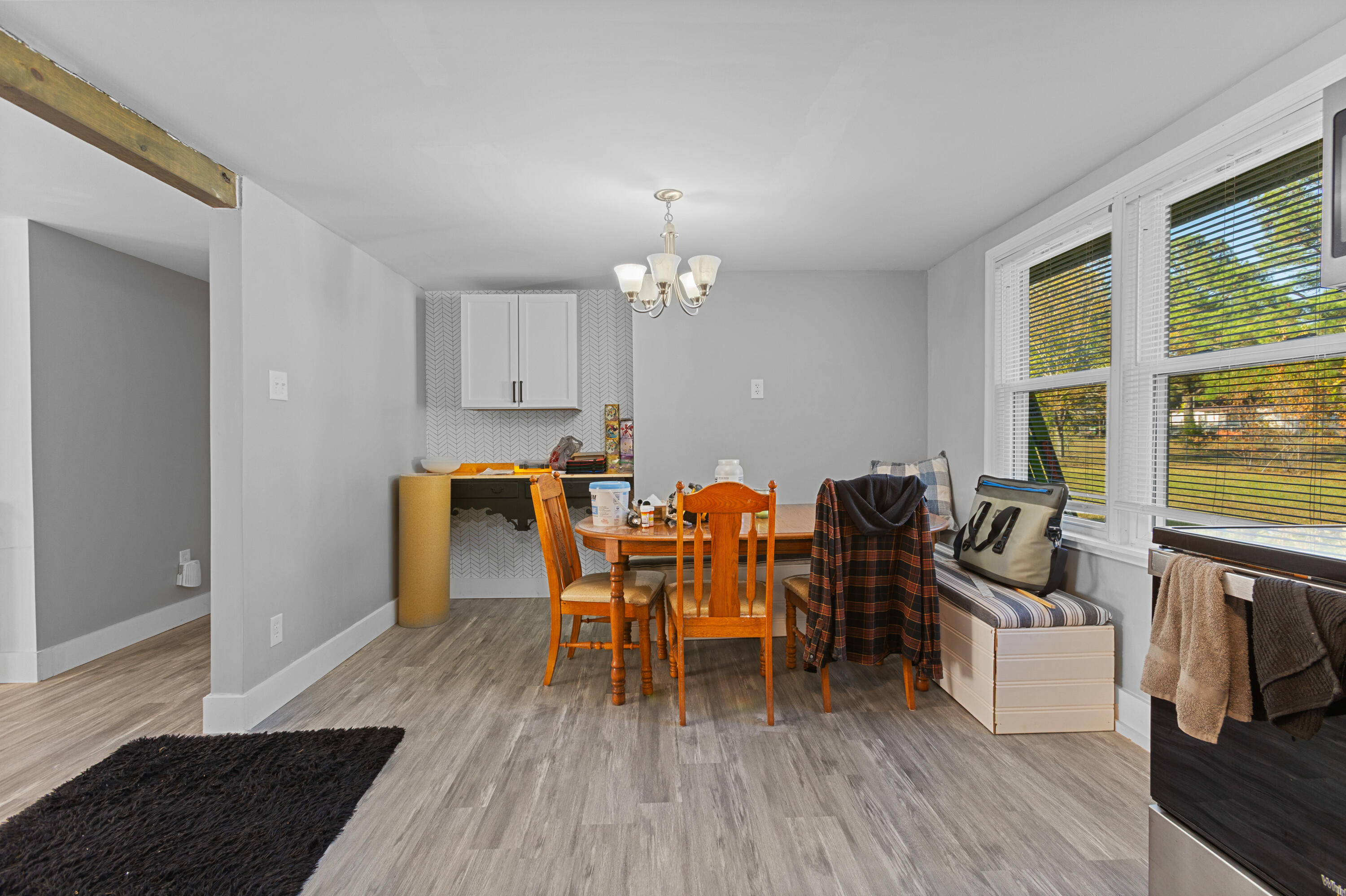 8329 Charleston Highway