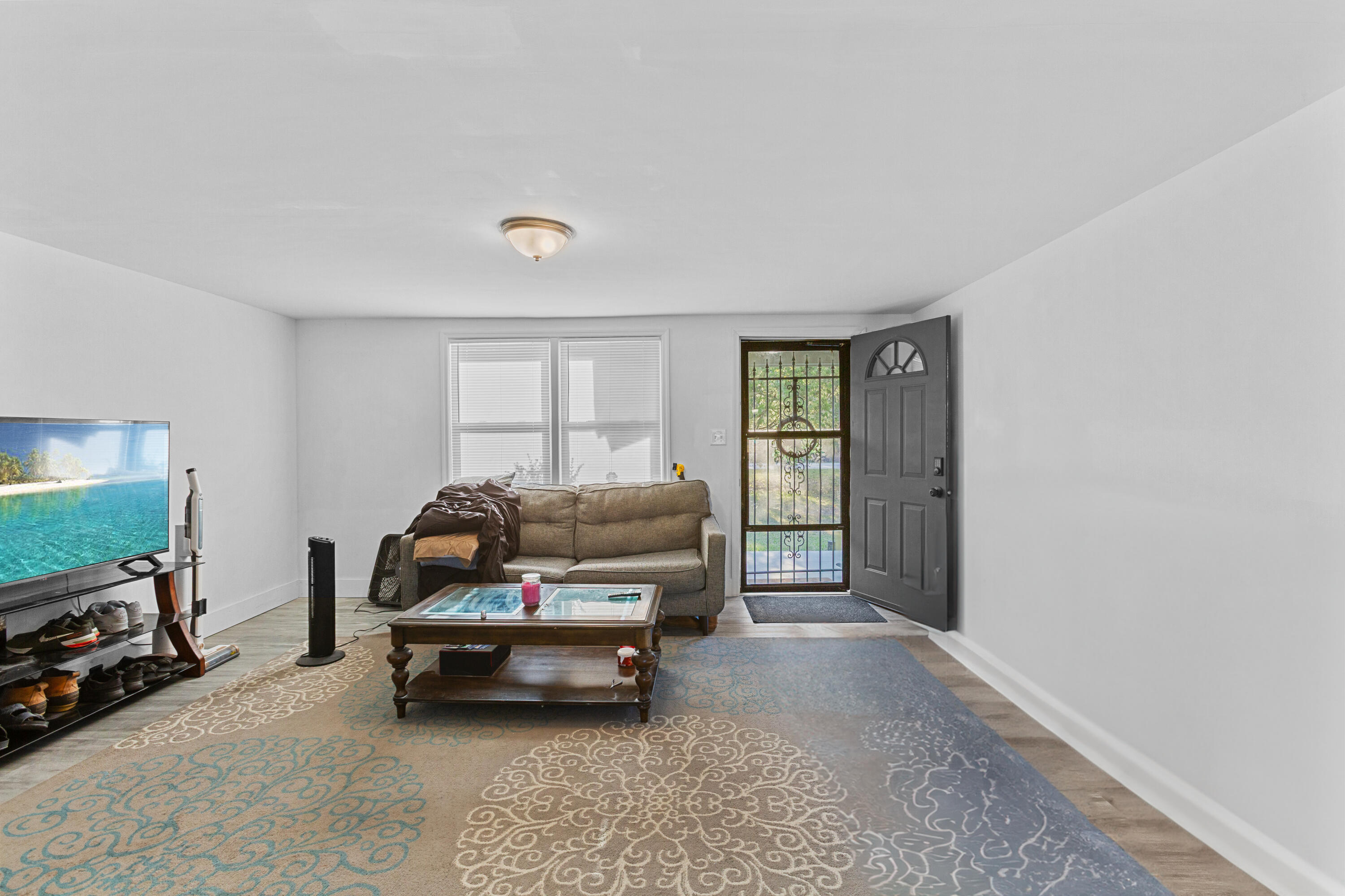 8329 Charleston Highway