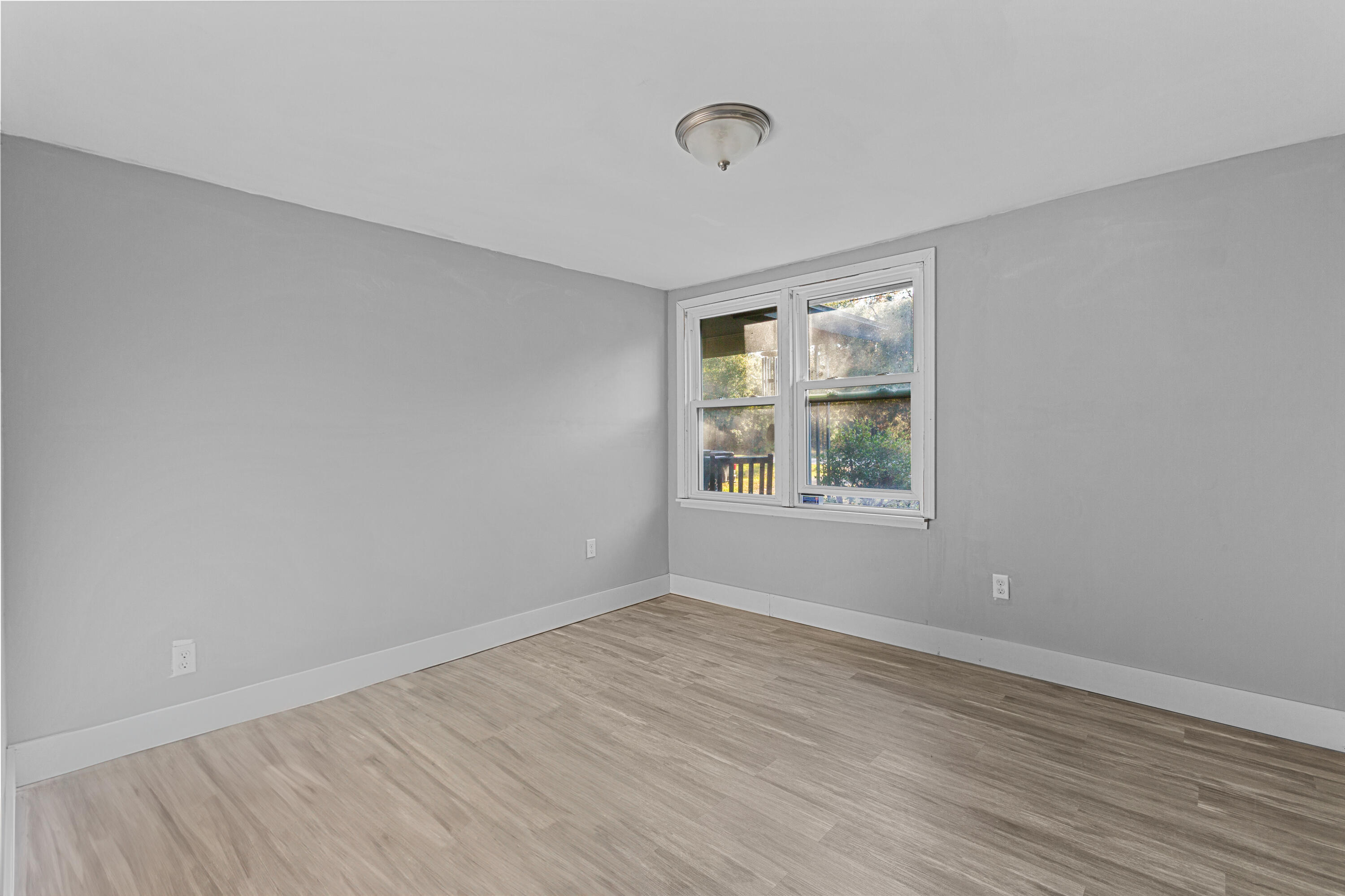 8329 Charleston Highway