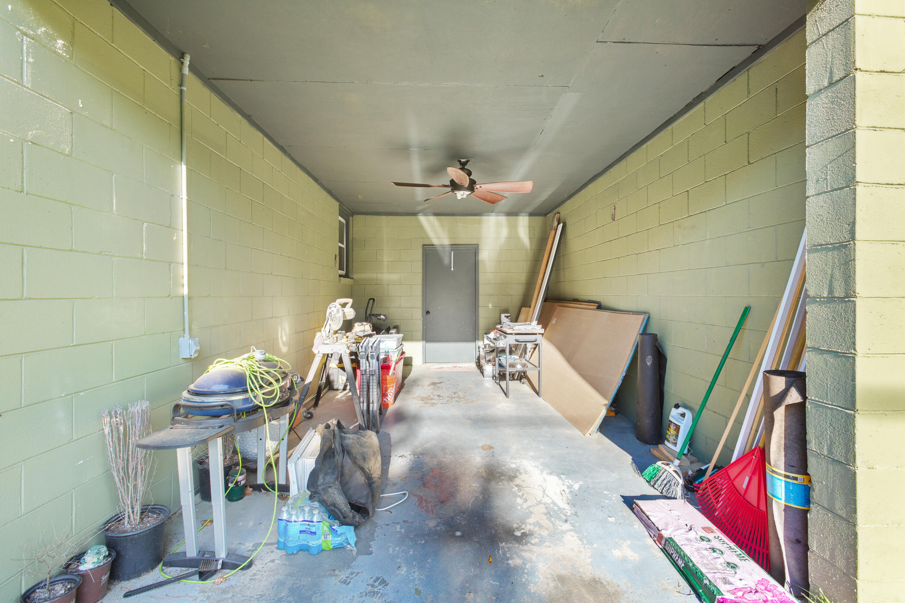 8329 Charleston Highway