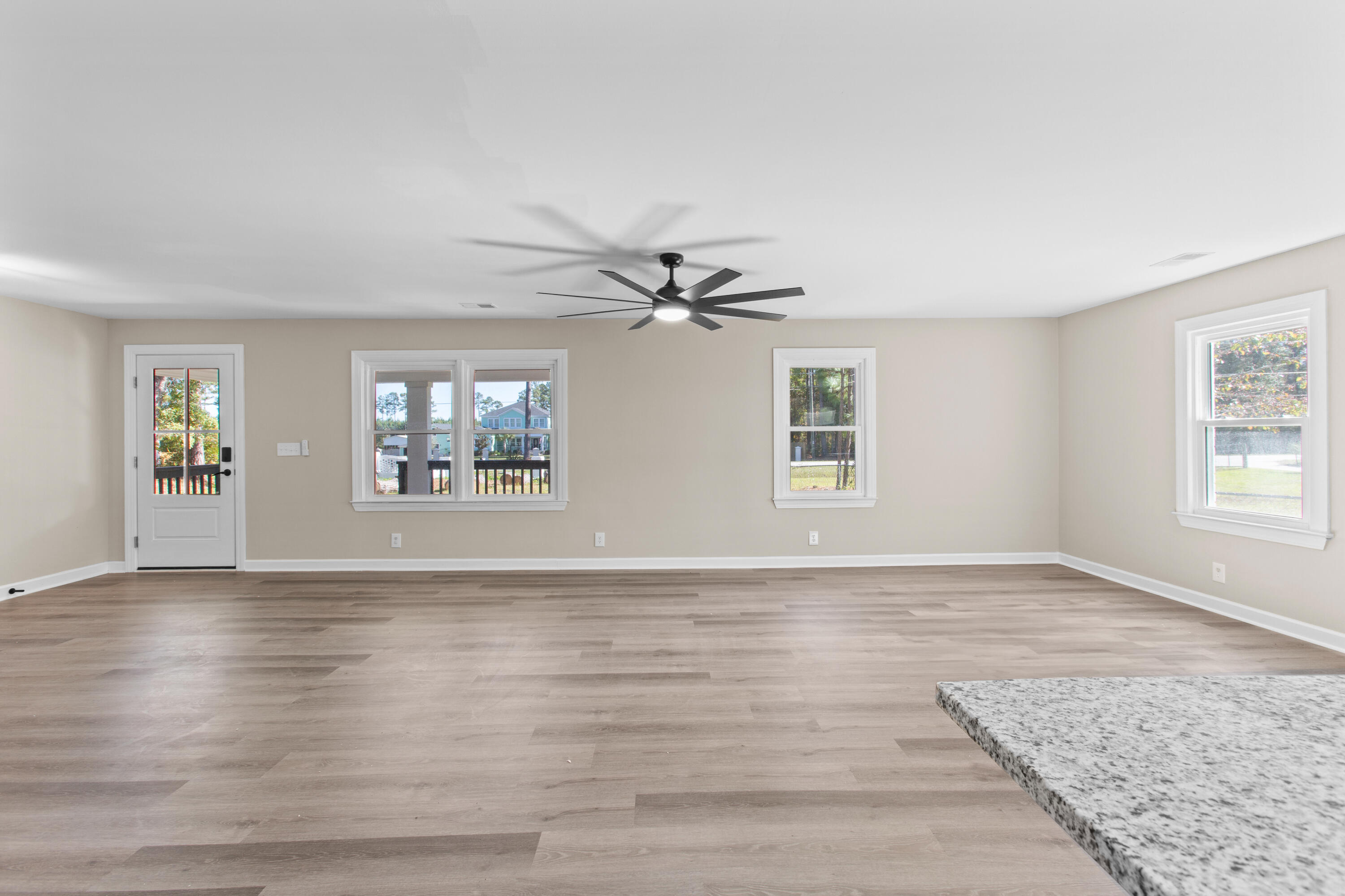 5253 Jefferies Highway