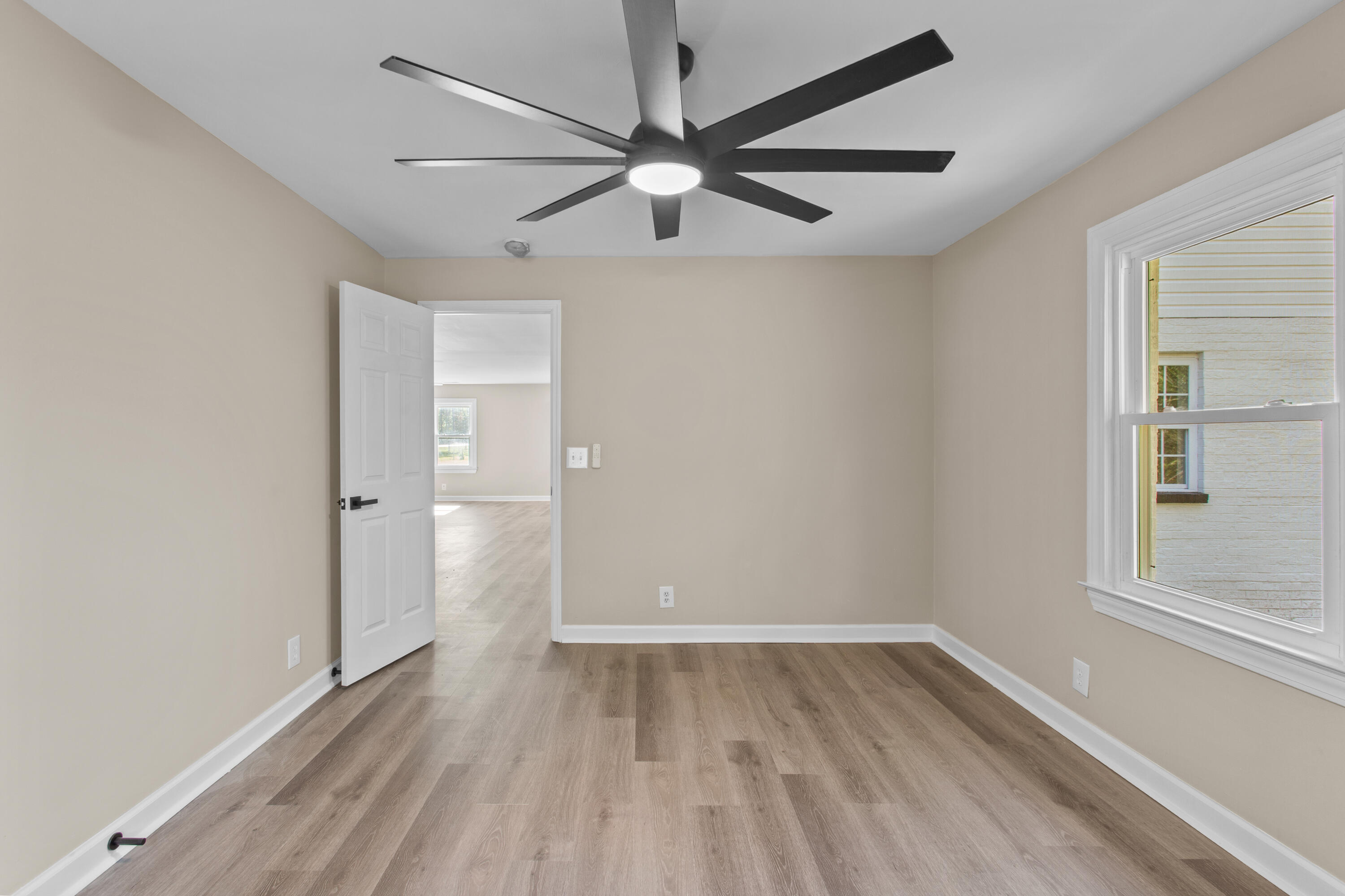 5253 Jefferies Highway