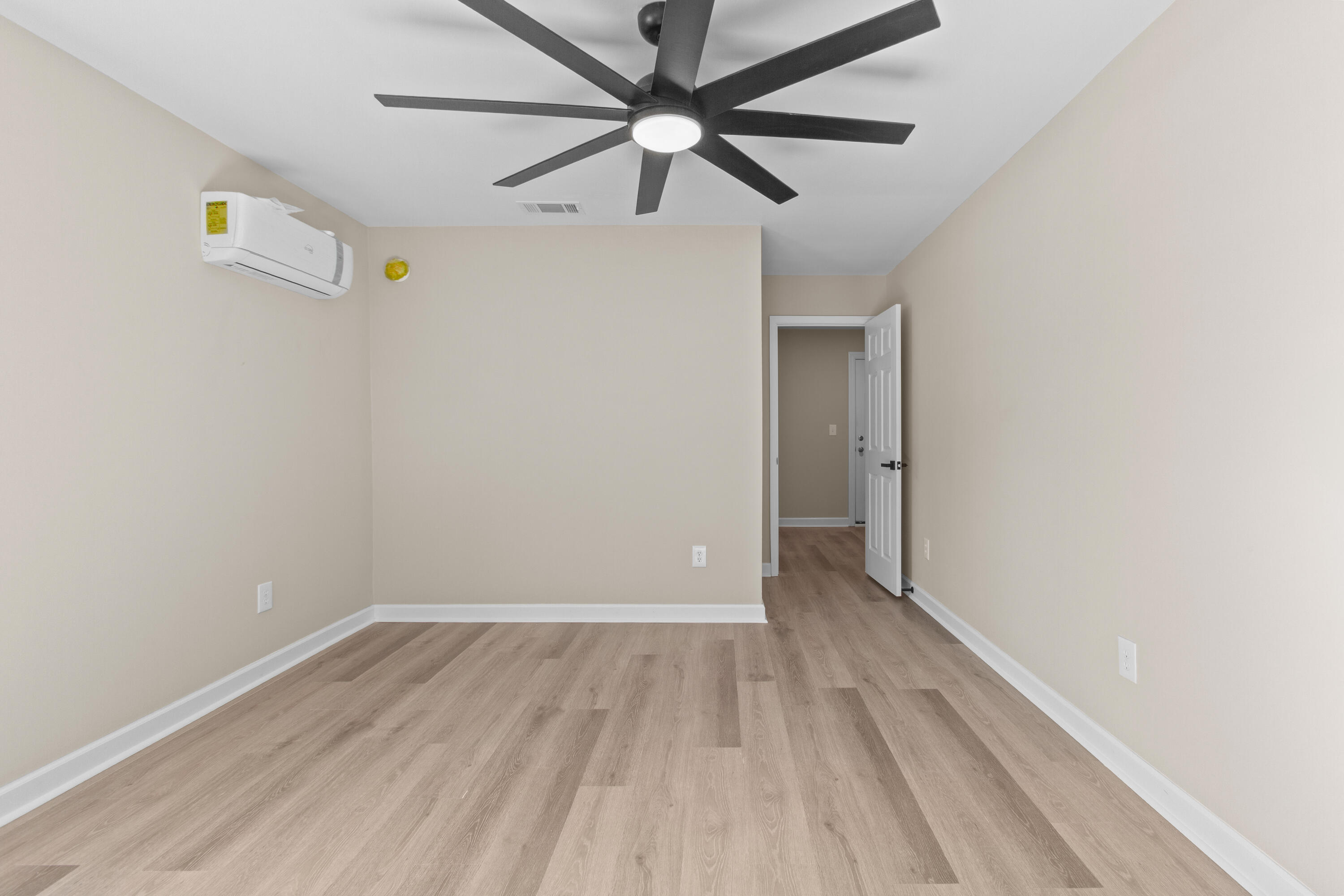 5253 Jefferies Highway