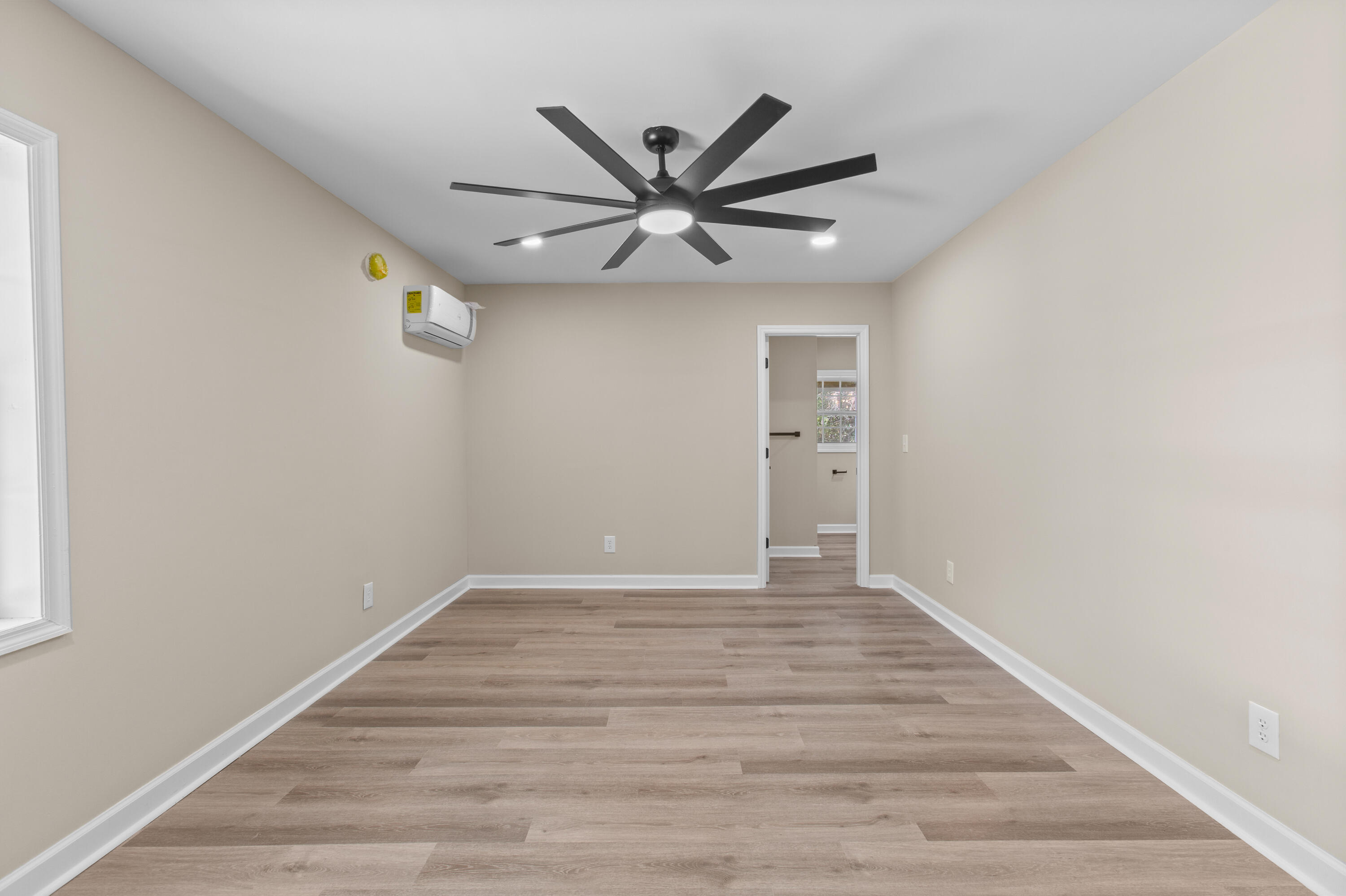 5253 Jefferies Highway