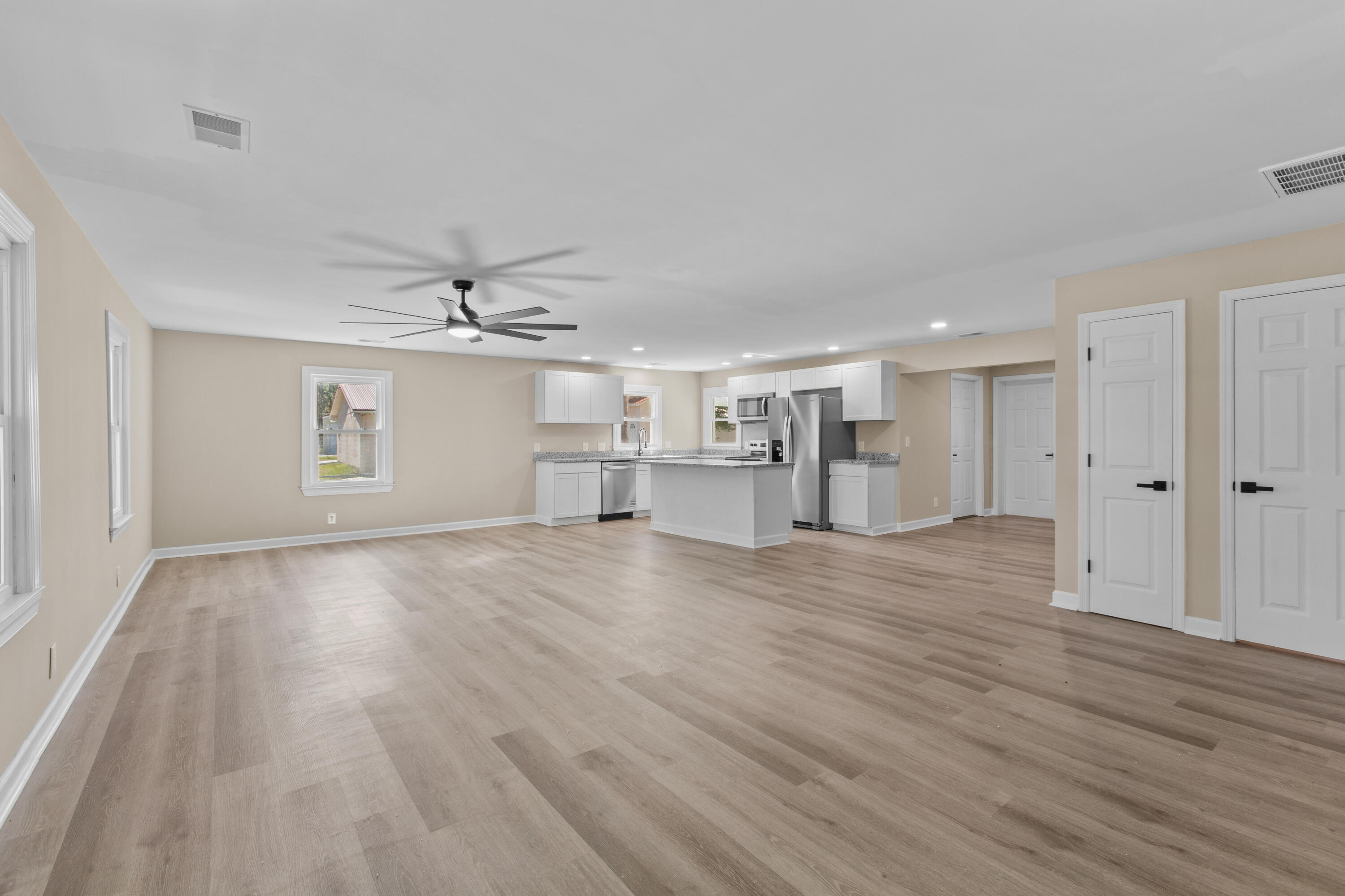 5253 Jefferies Highway