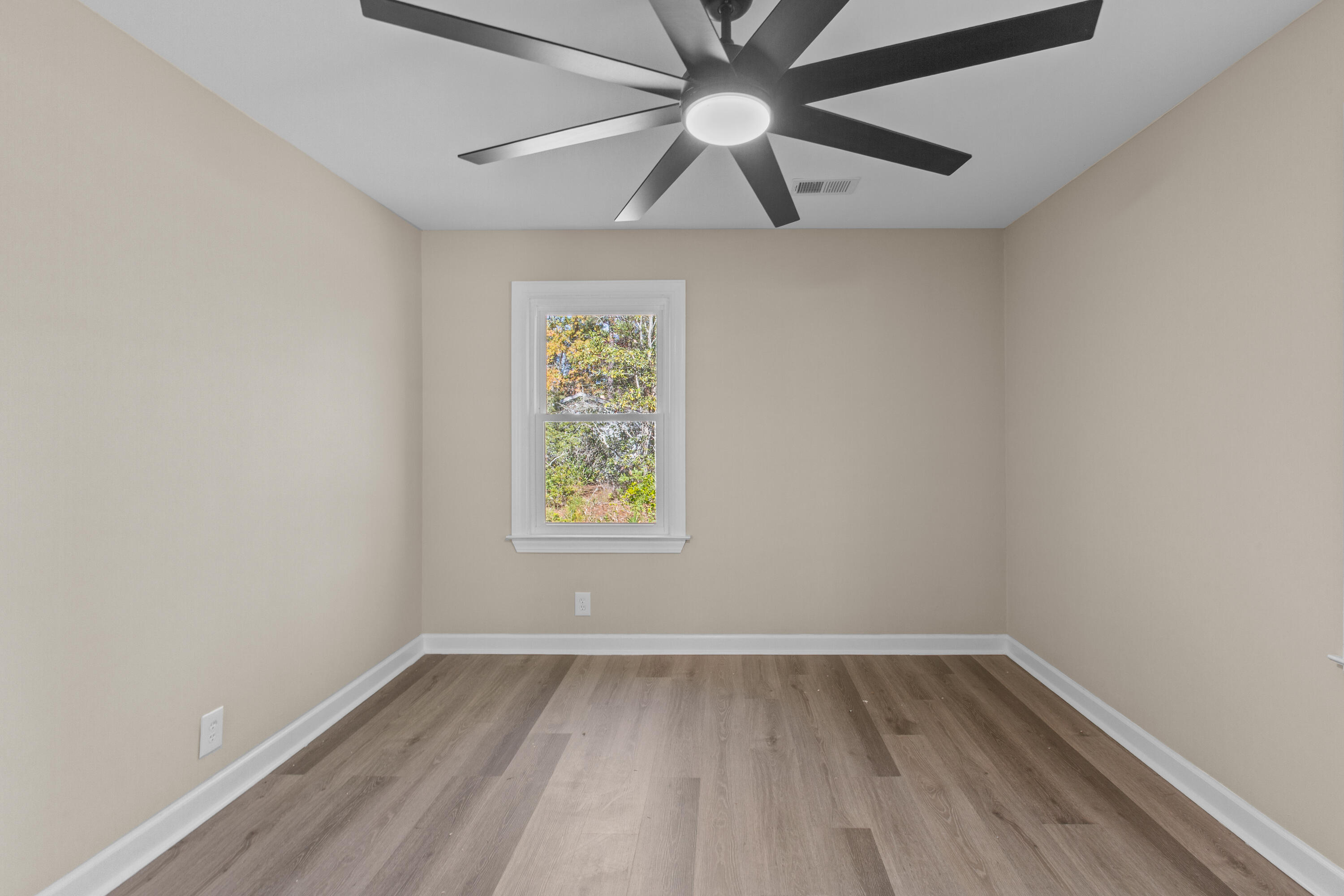 5253 Jefferies Highway