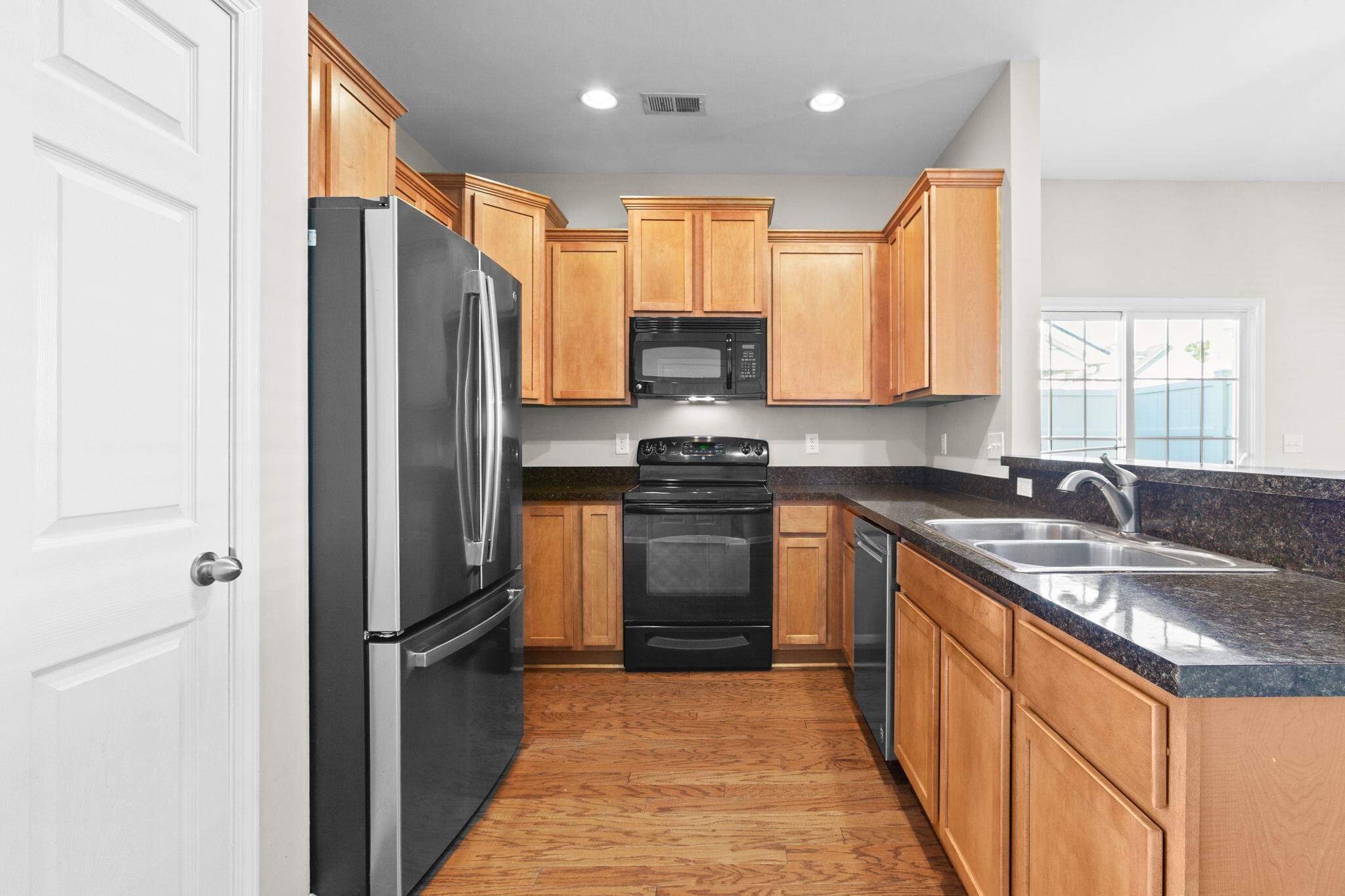 821 Hemingway Circle