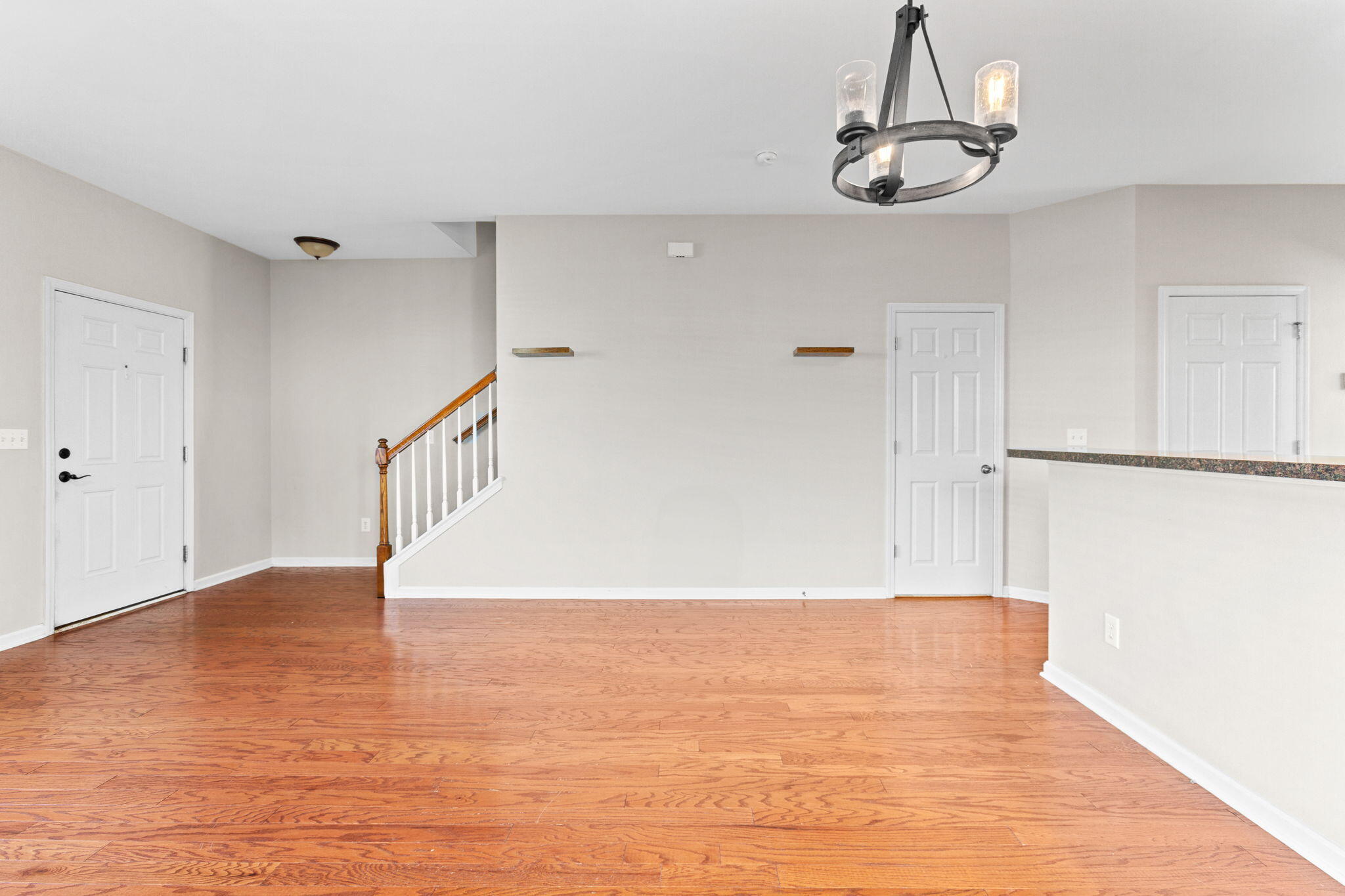 821 Hemingway Circle