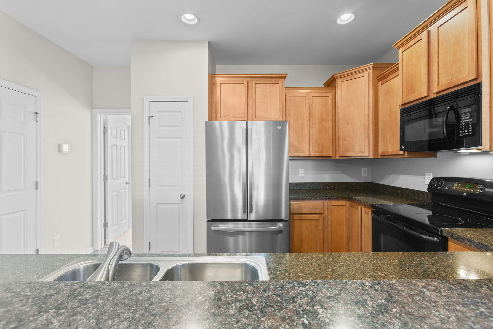 821 Hemingway Circle