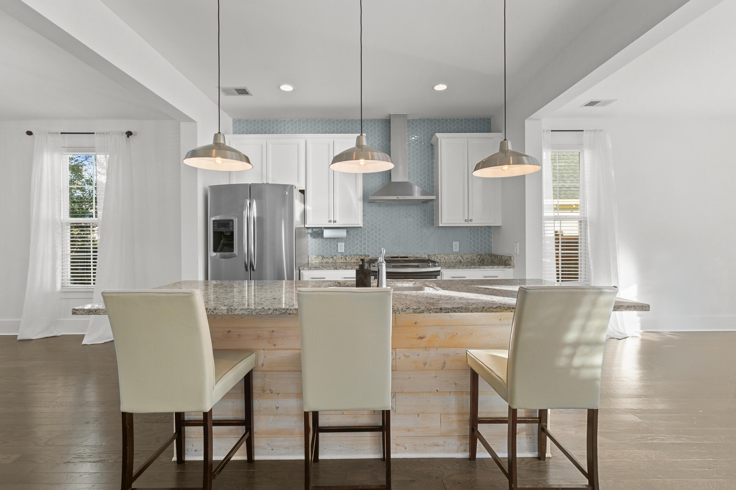 615 Long Meadow Street