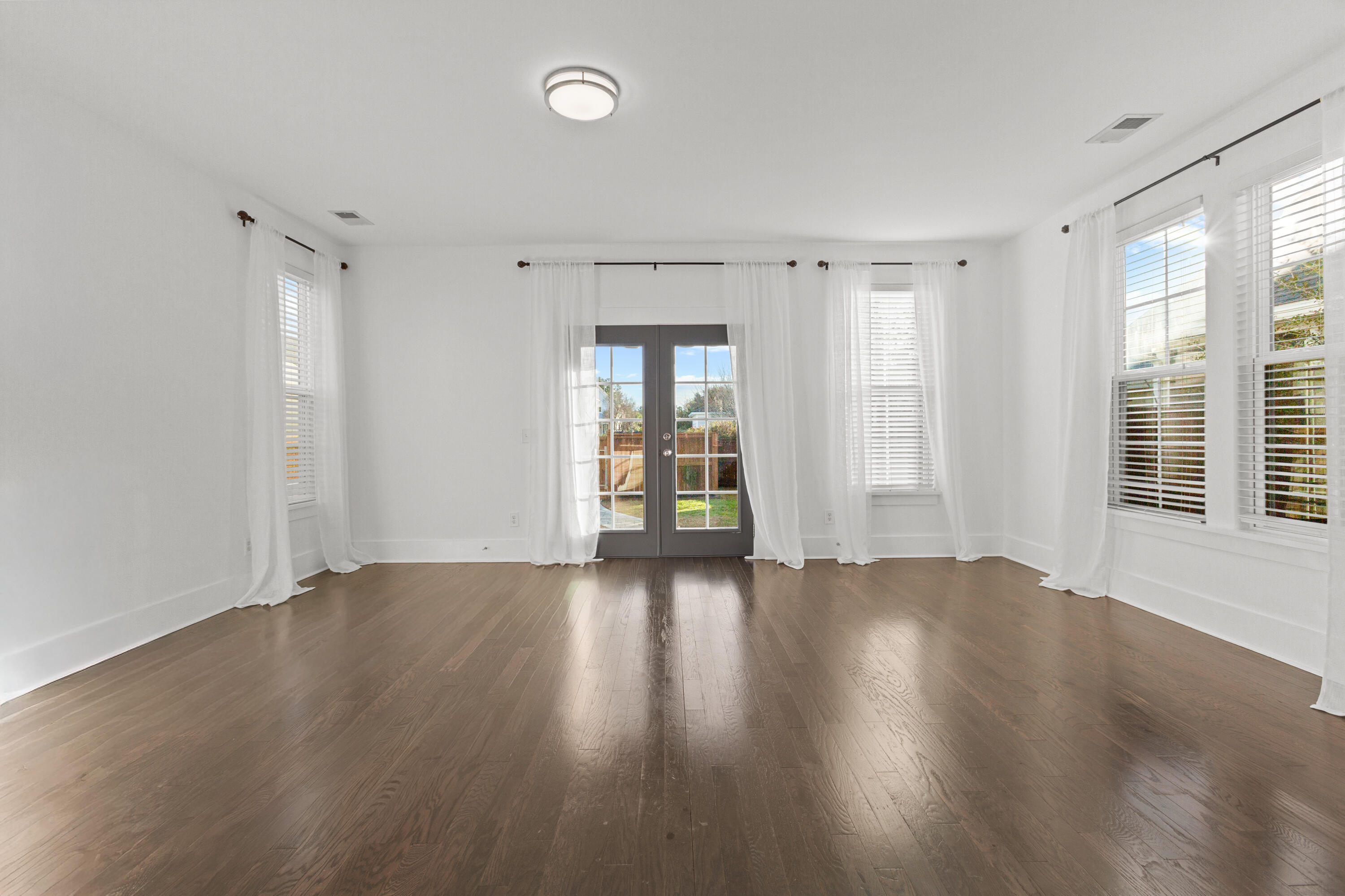 615 Long Meadow Street