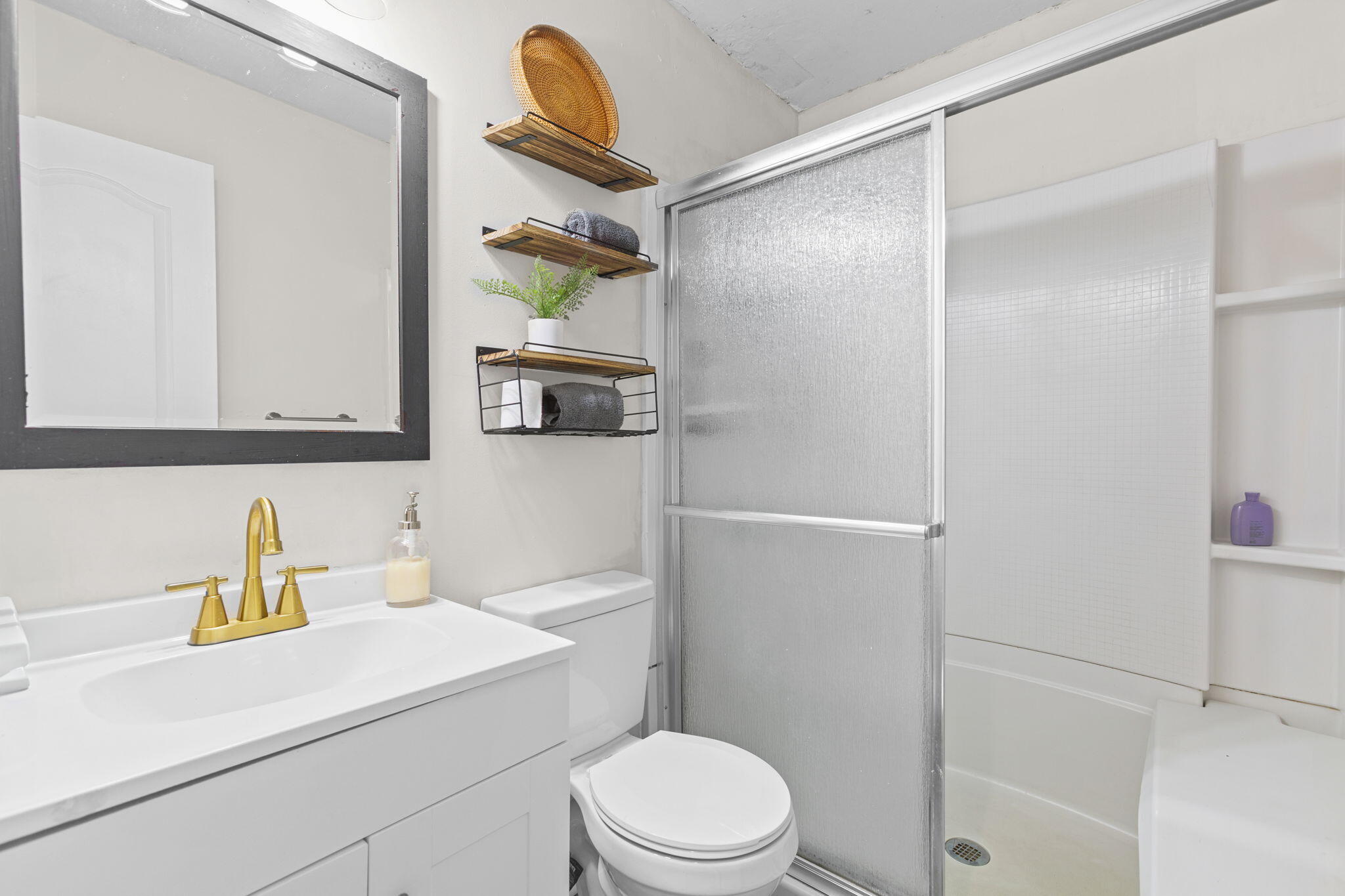 608 E 3rd North Street