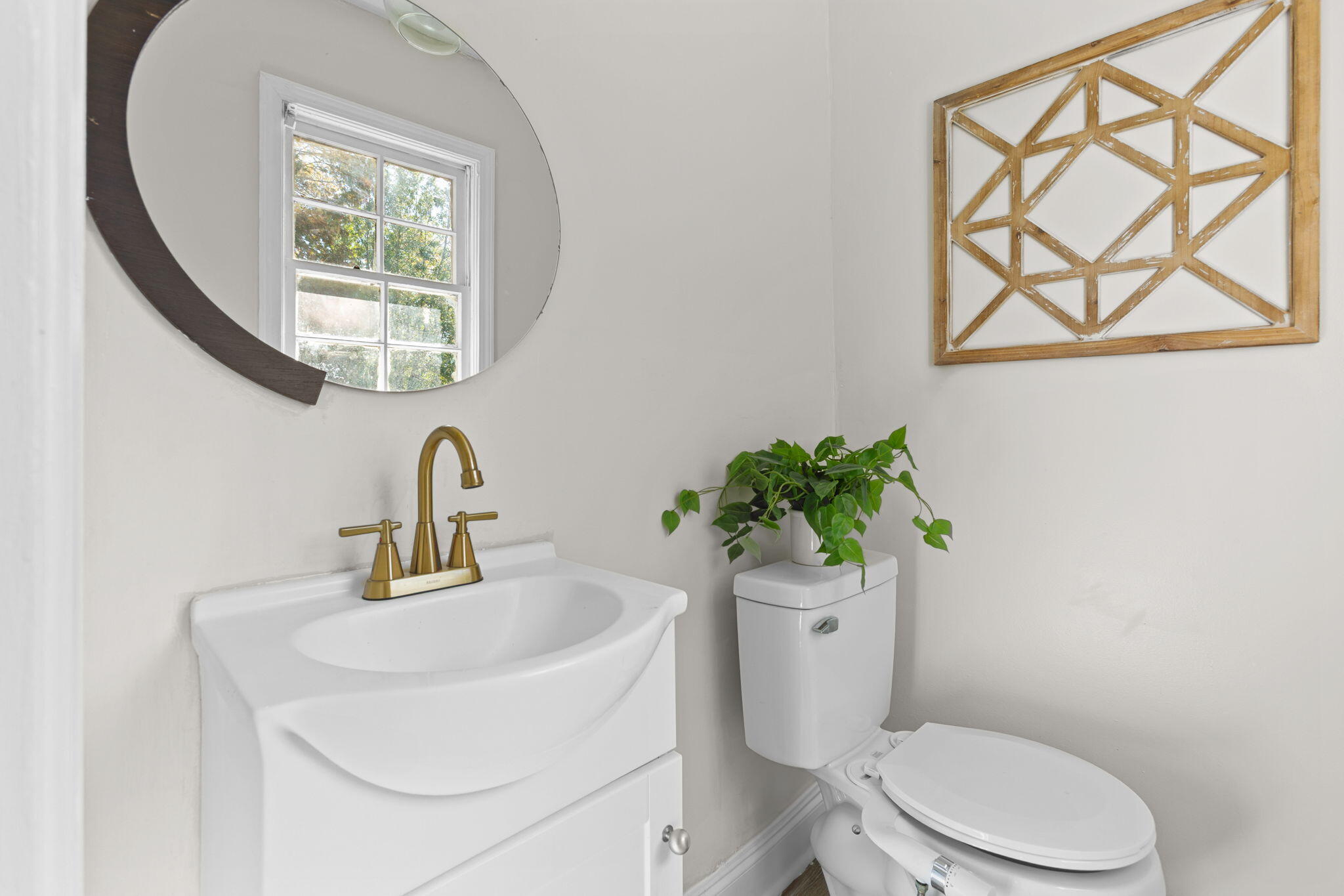 608 E 3rd North Street