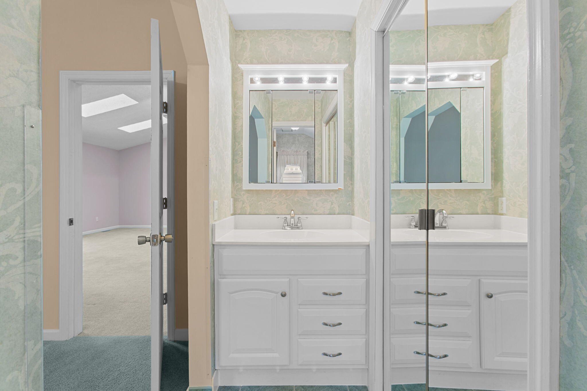 803 N Aylesbury Road