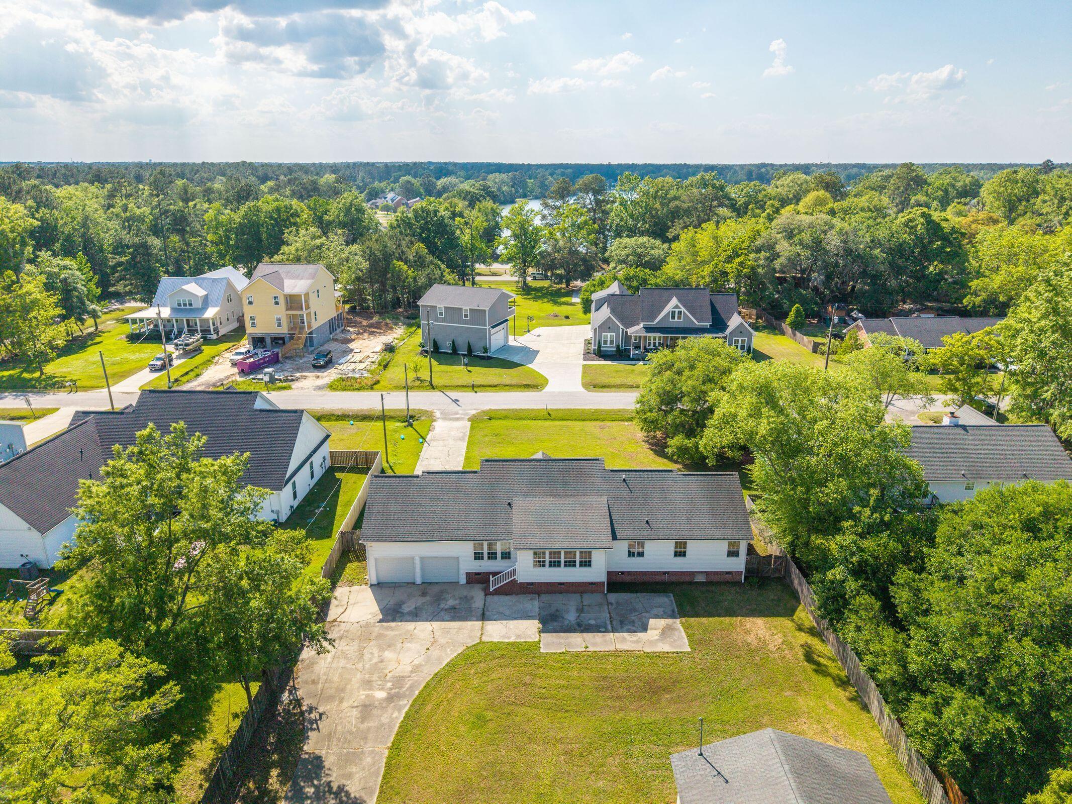 1004 Magnolia Lane