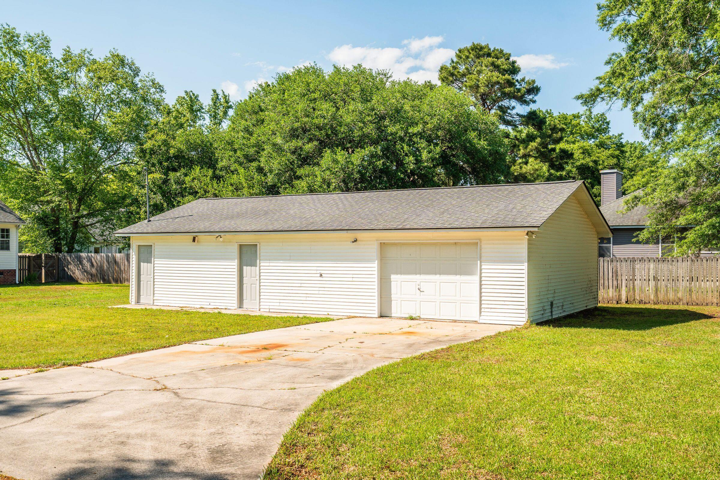 1004 Magnolia Lane