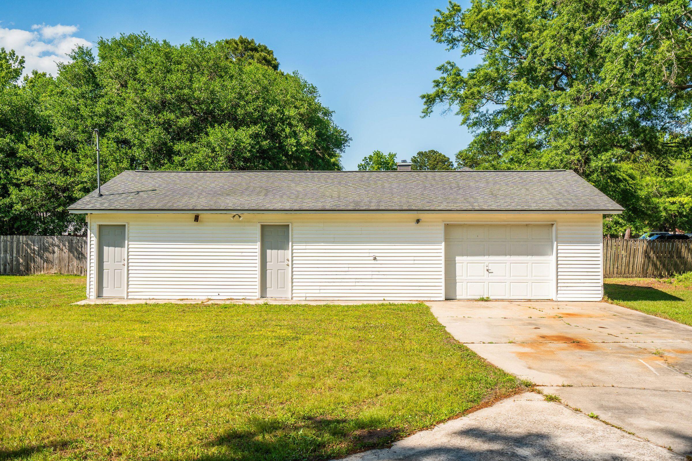 1004 Magnolia Lane